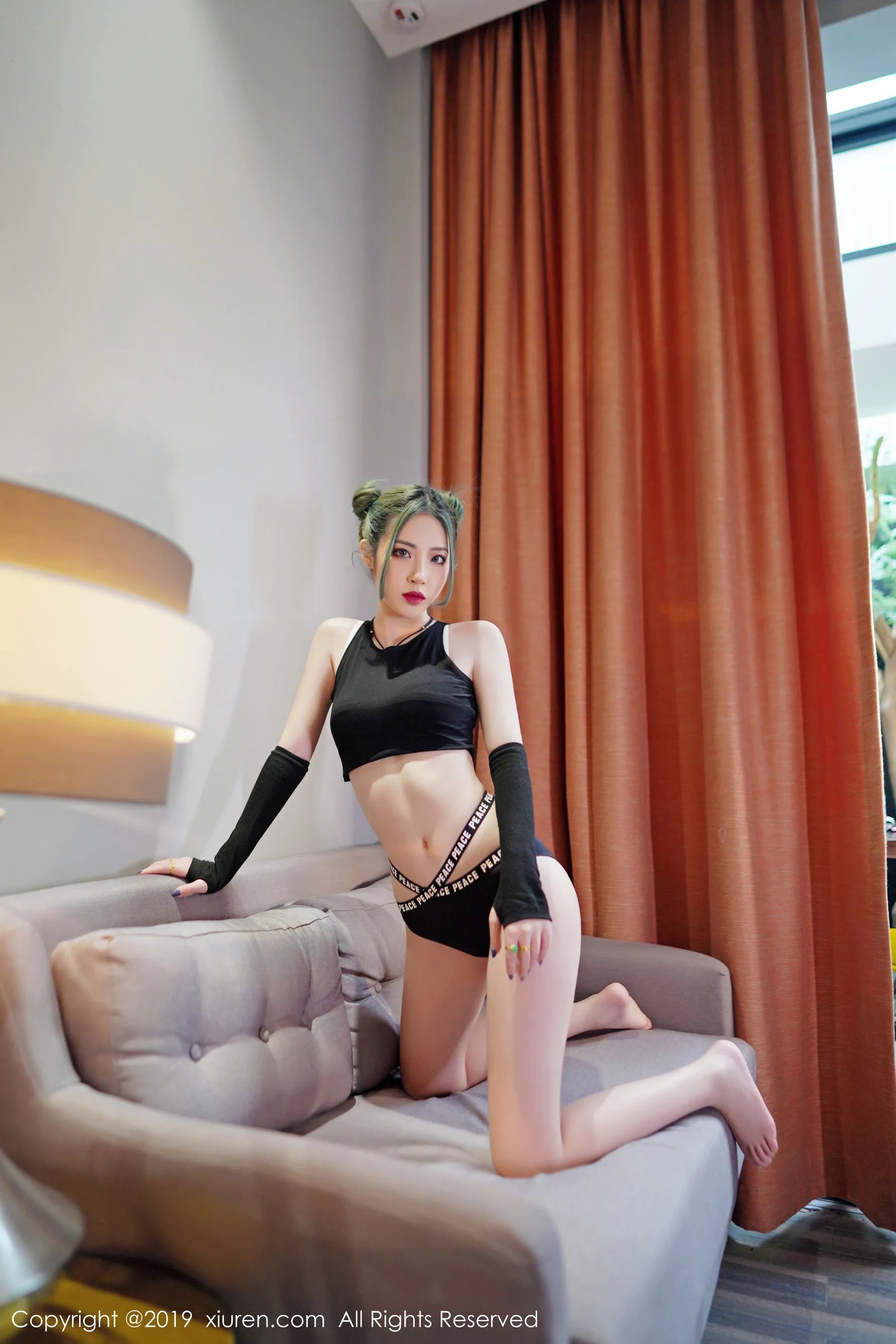 高雄深夜主播美照 – 清純魅力街拍實錄獨家 - 32