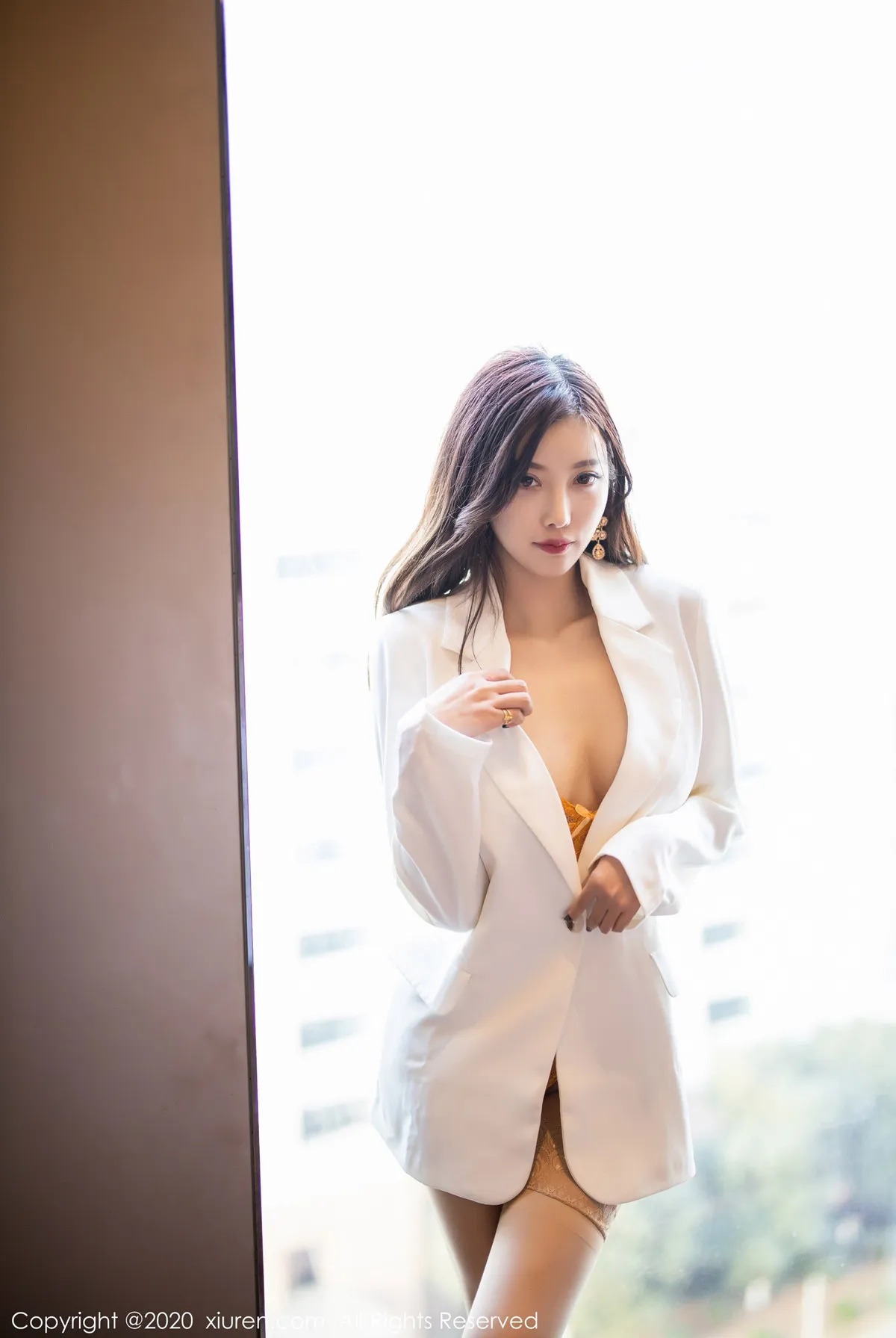 護士活潑攝影棚寫真 – 夏季溫柔風格展現珍藏 - 10