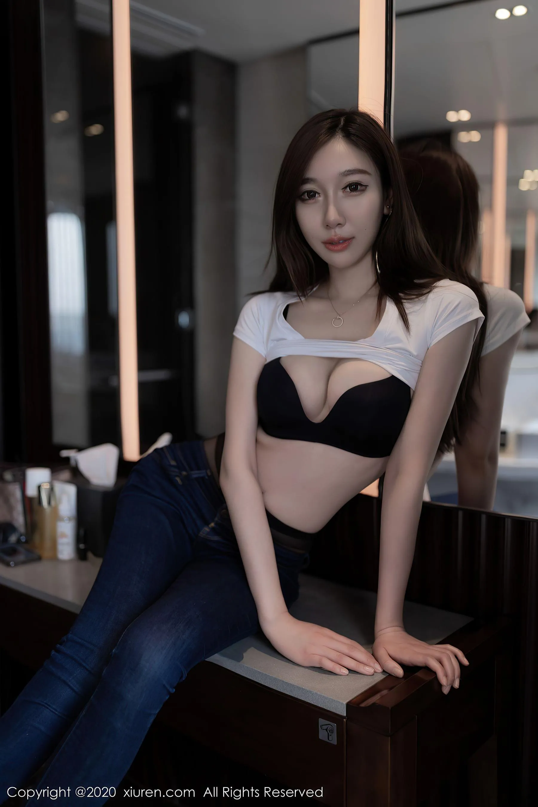 嫩模知性室內寫真 – 春季優雅風格展現獨家 - 3