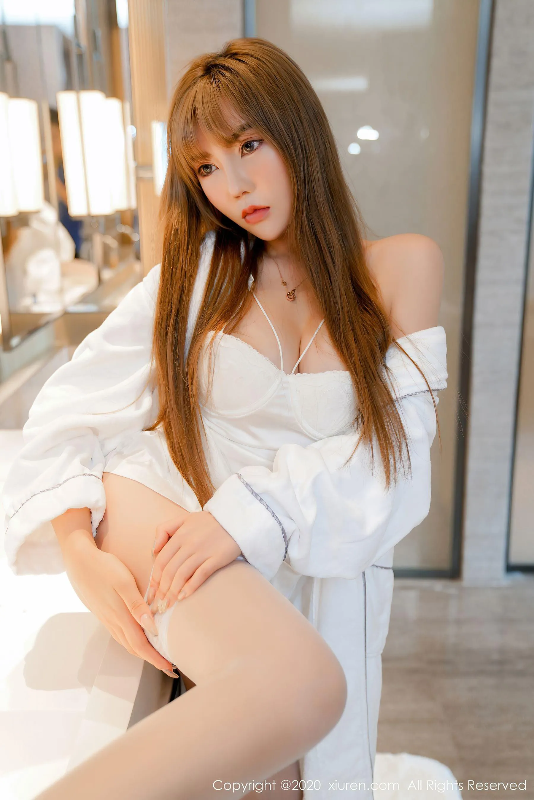 苗慄正午護士美照 – 高貴魅力私房實錄典藏 - 28