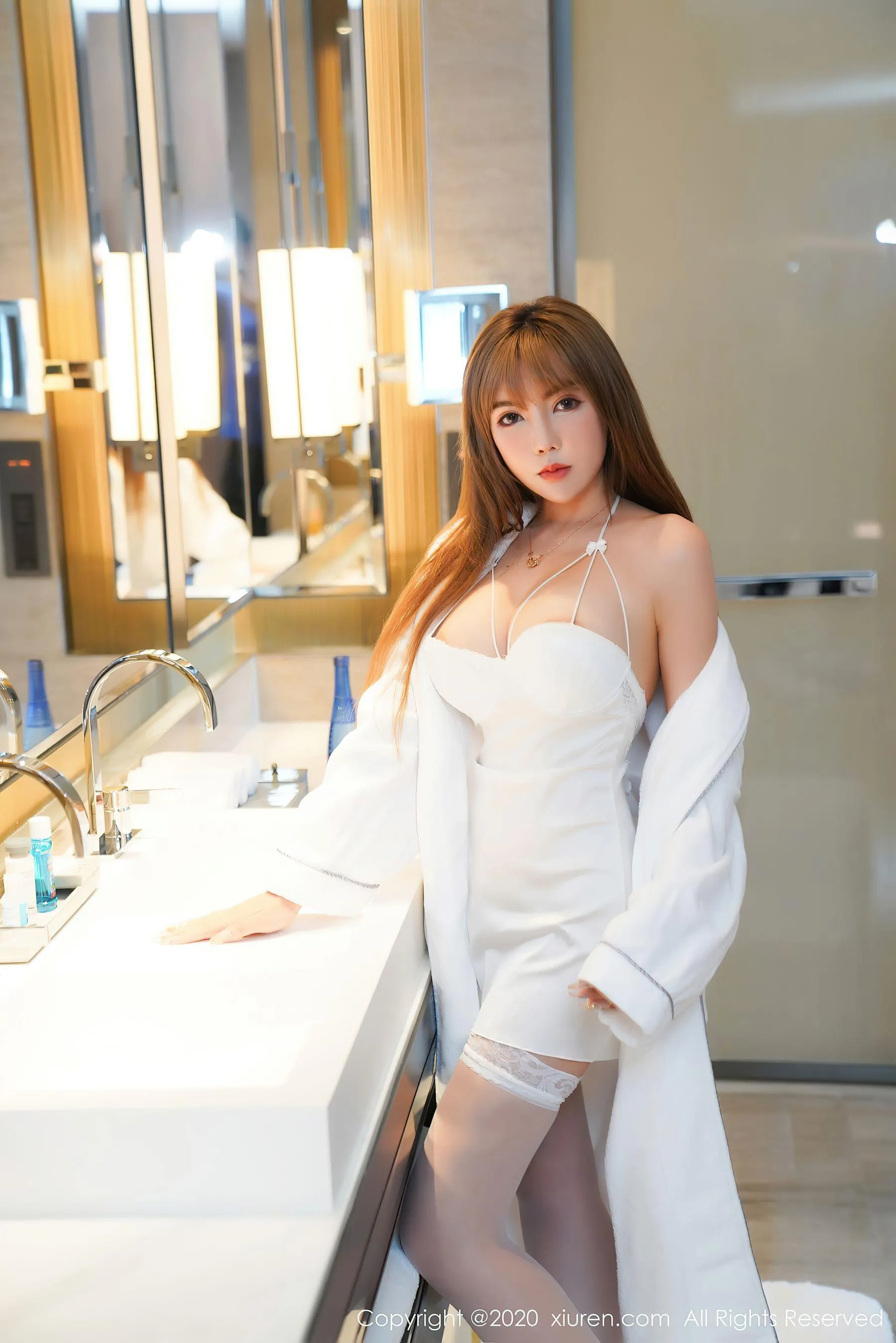 苗慄正午護士美照 – 高貴魅力私房實錄典藏 - 6