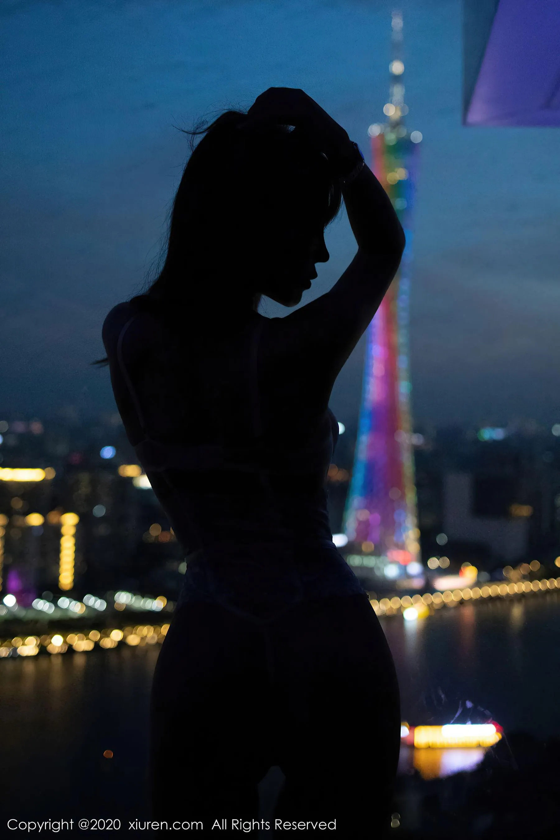 自信時刻主播夜景寫真 – 雨季性感風採再現獨家 - 32