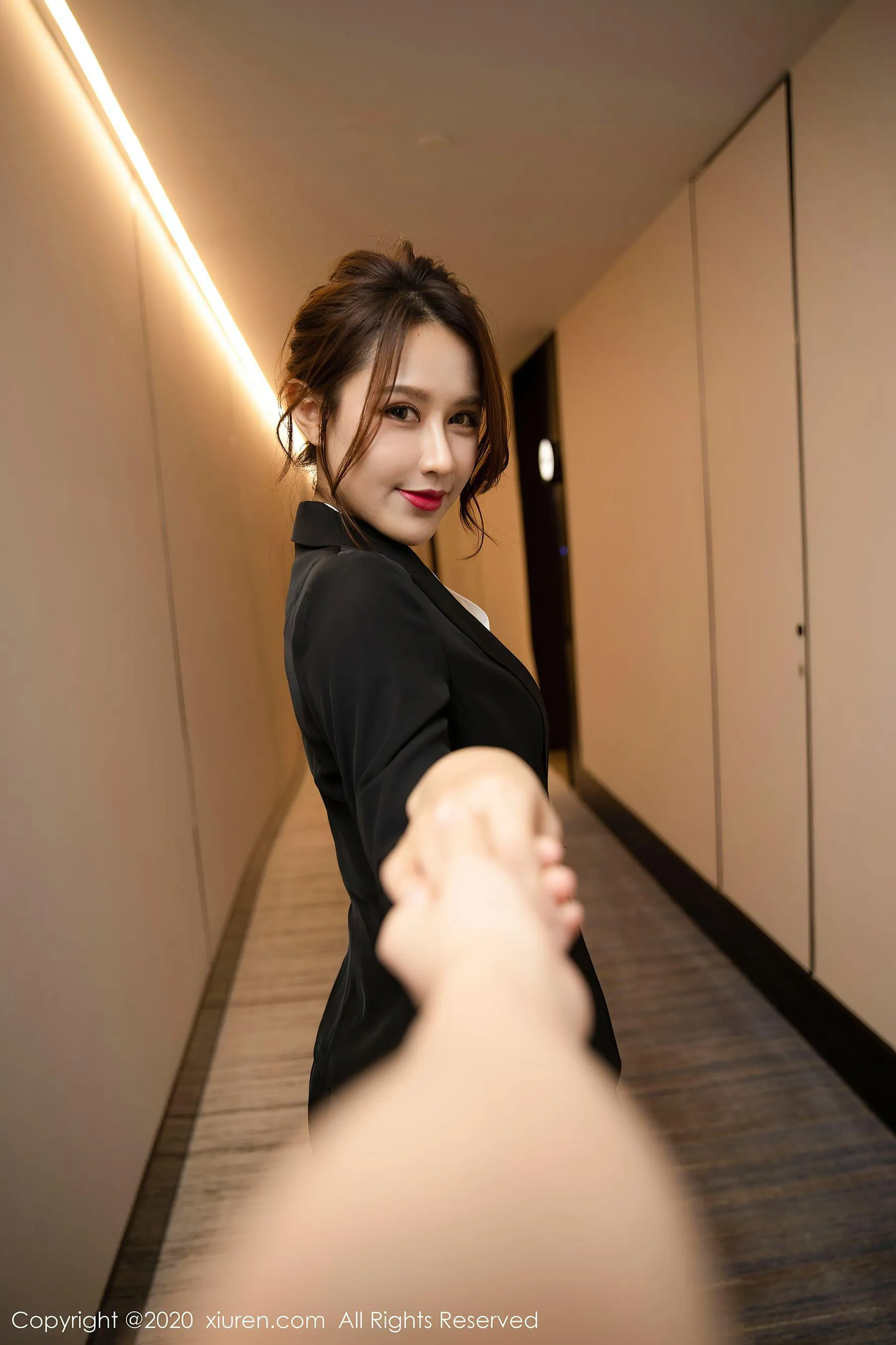 舞者清純攝影棚寫真 – 夏日浪漫風格展現精選 - 61