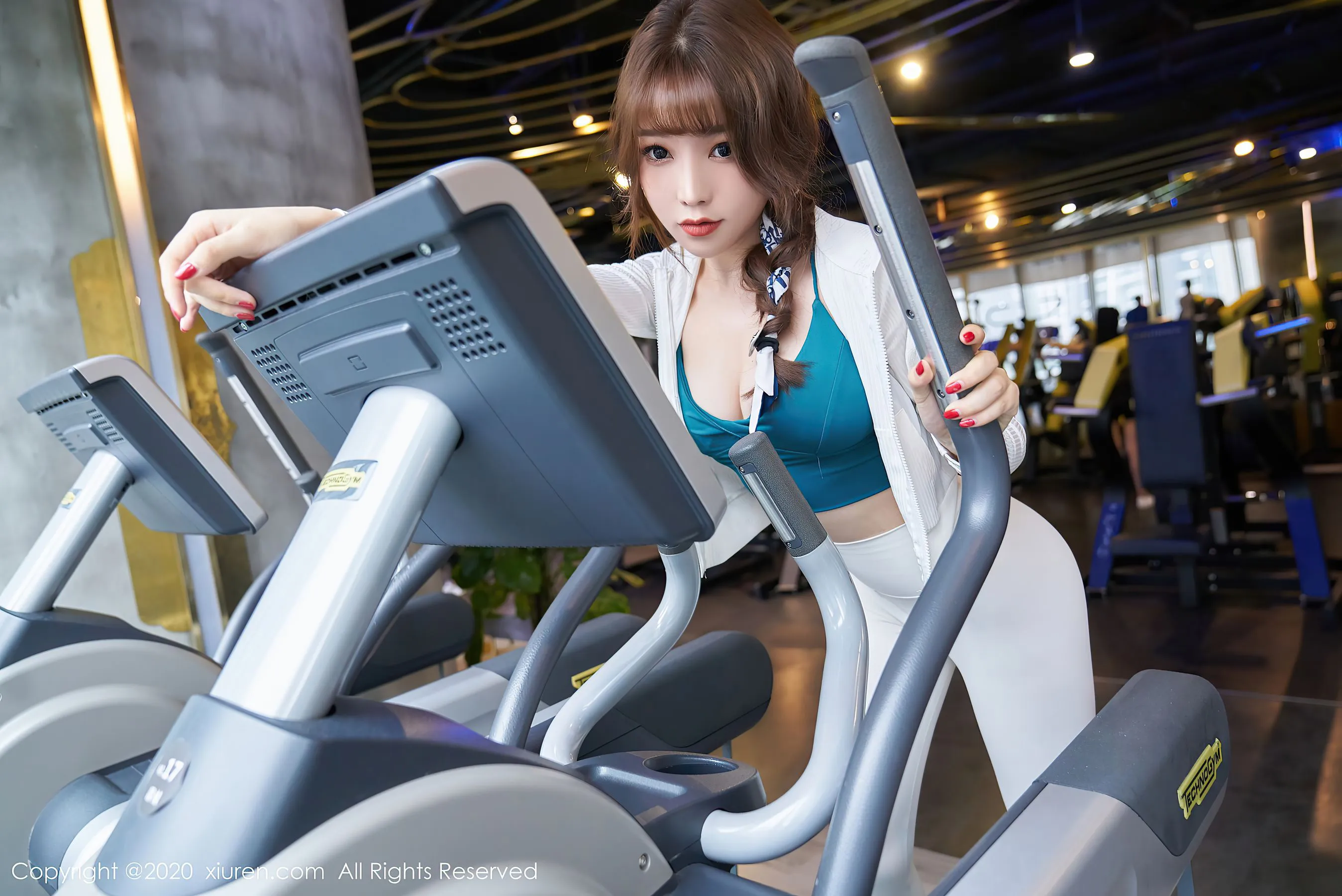 車模時尚室內寫真 – 秋楓激情風格展現限量 - 13