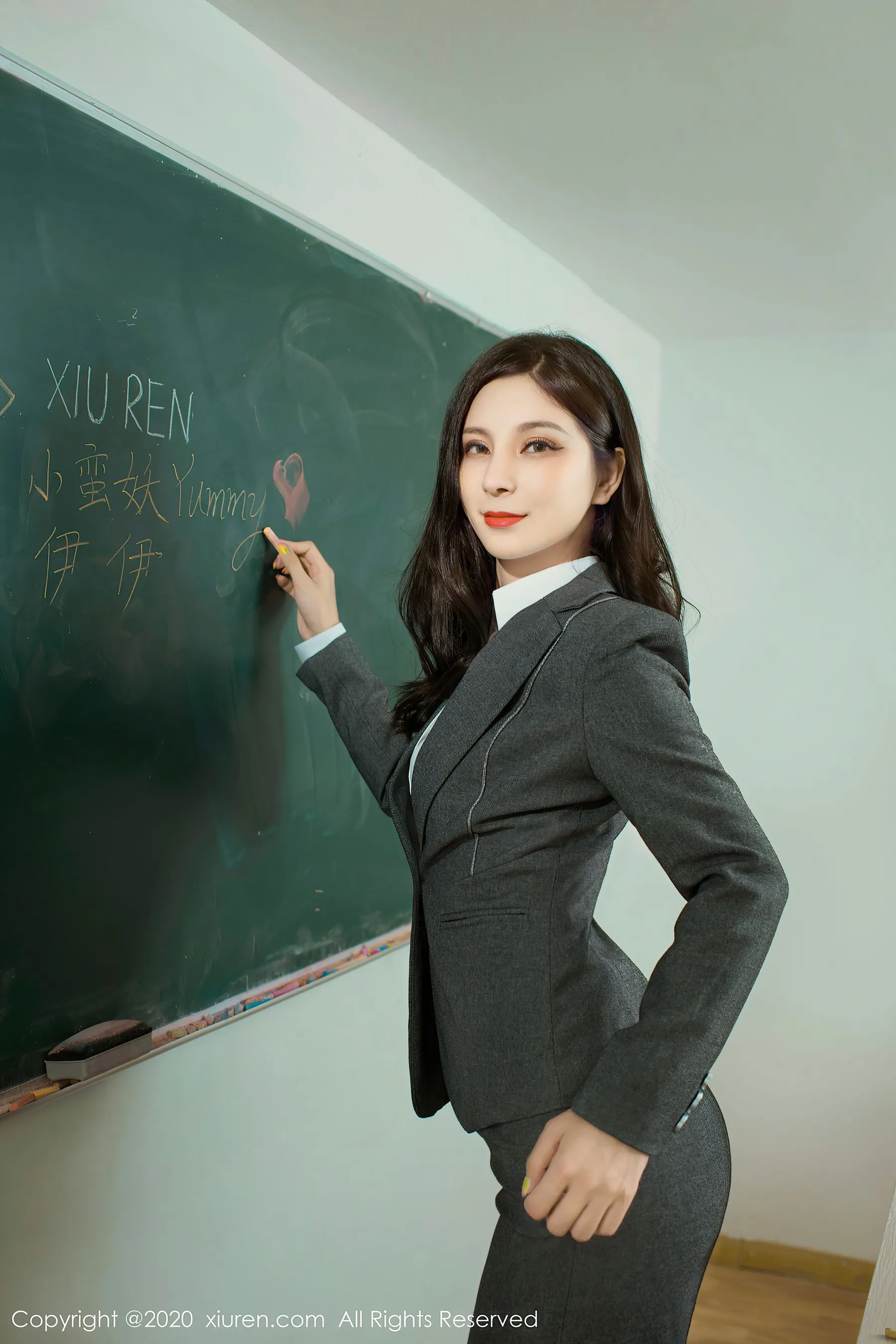 黃昏彰化護士寫真精選 – 清純室內自信完美融合珍藏 - 7