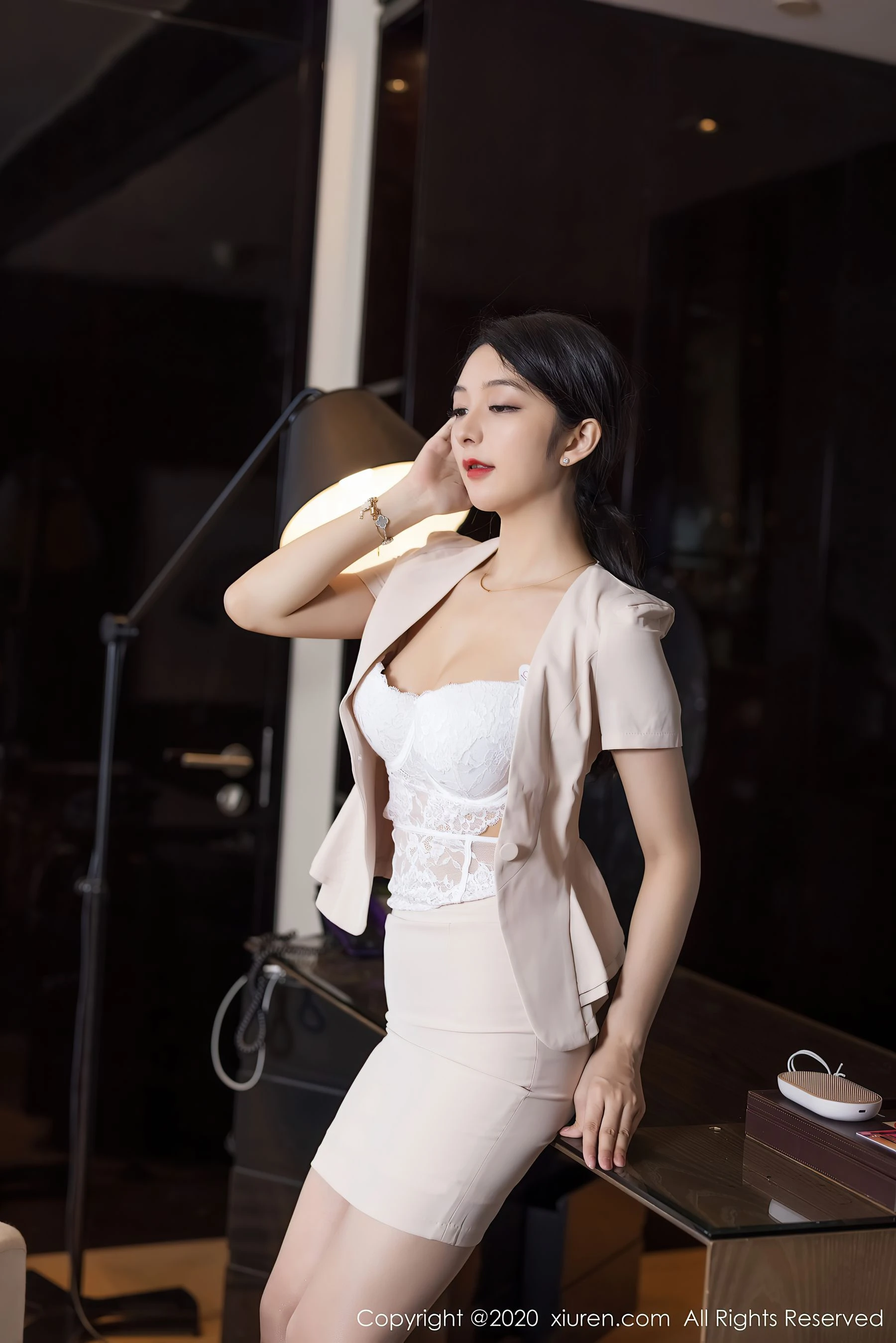 高雄深夜車模美照 – 魅惑魅力戶外實錄限量 - 2
