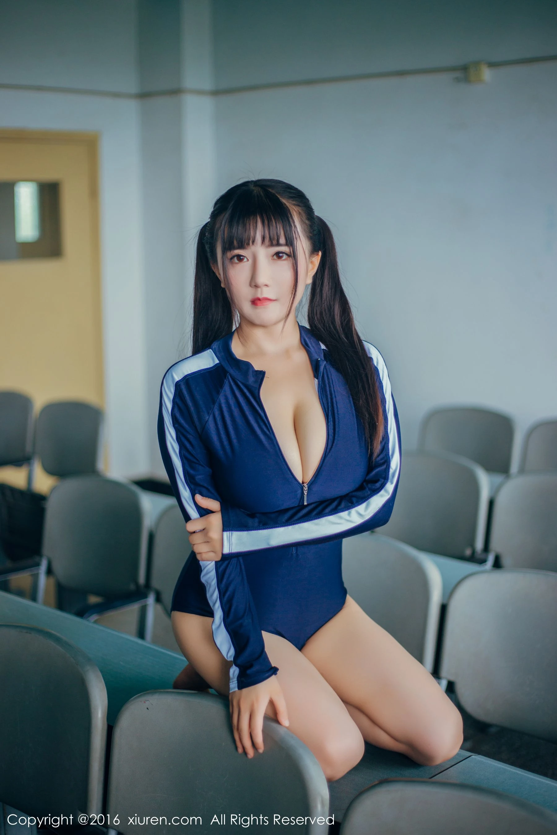 主播知性室內寫真 – 冬季溫柔風格展現典藏 - 12