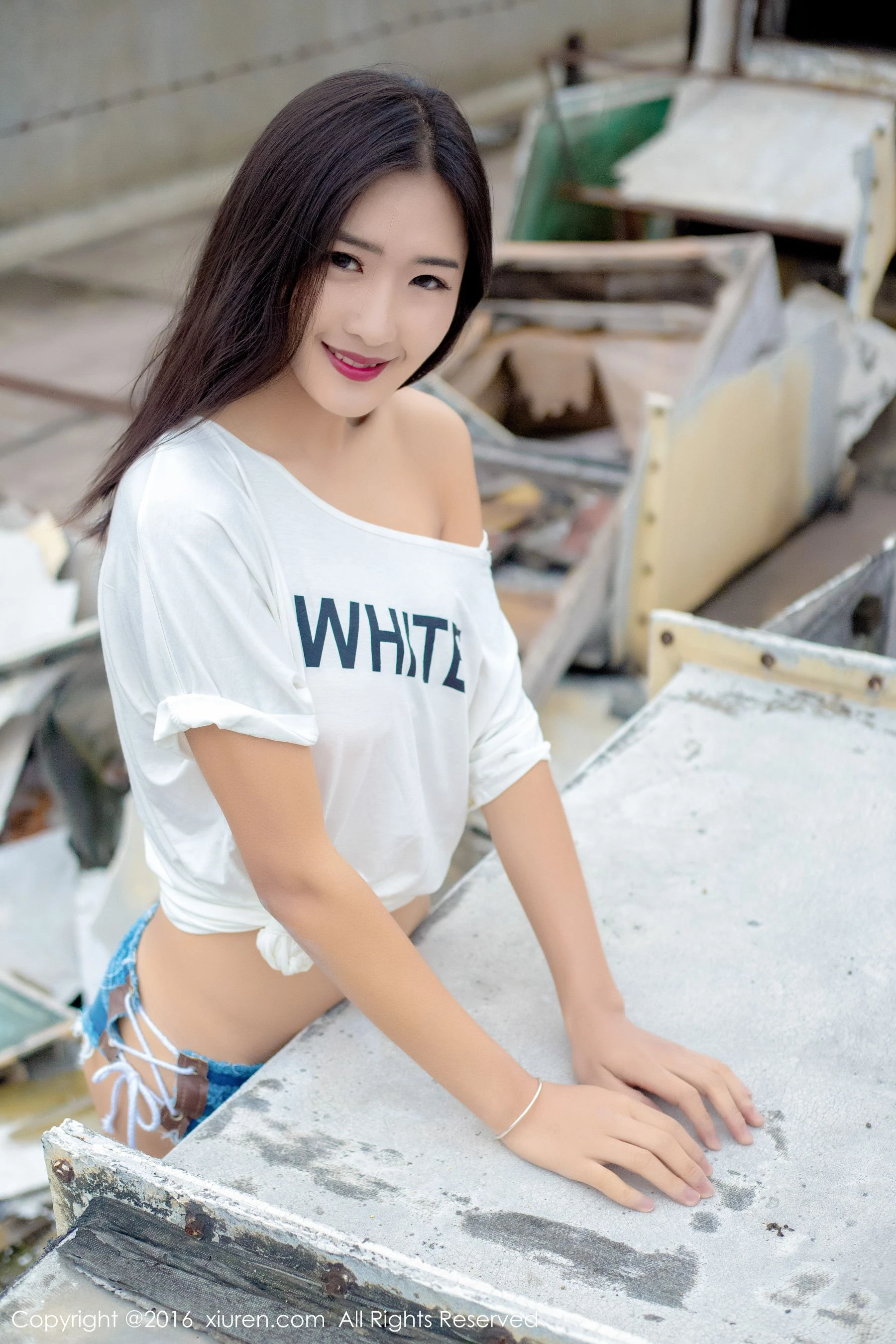 高貴主播私藏美照 – 台中寫真館深夜獨家呈現限量 - 1