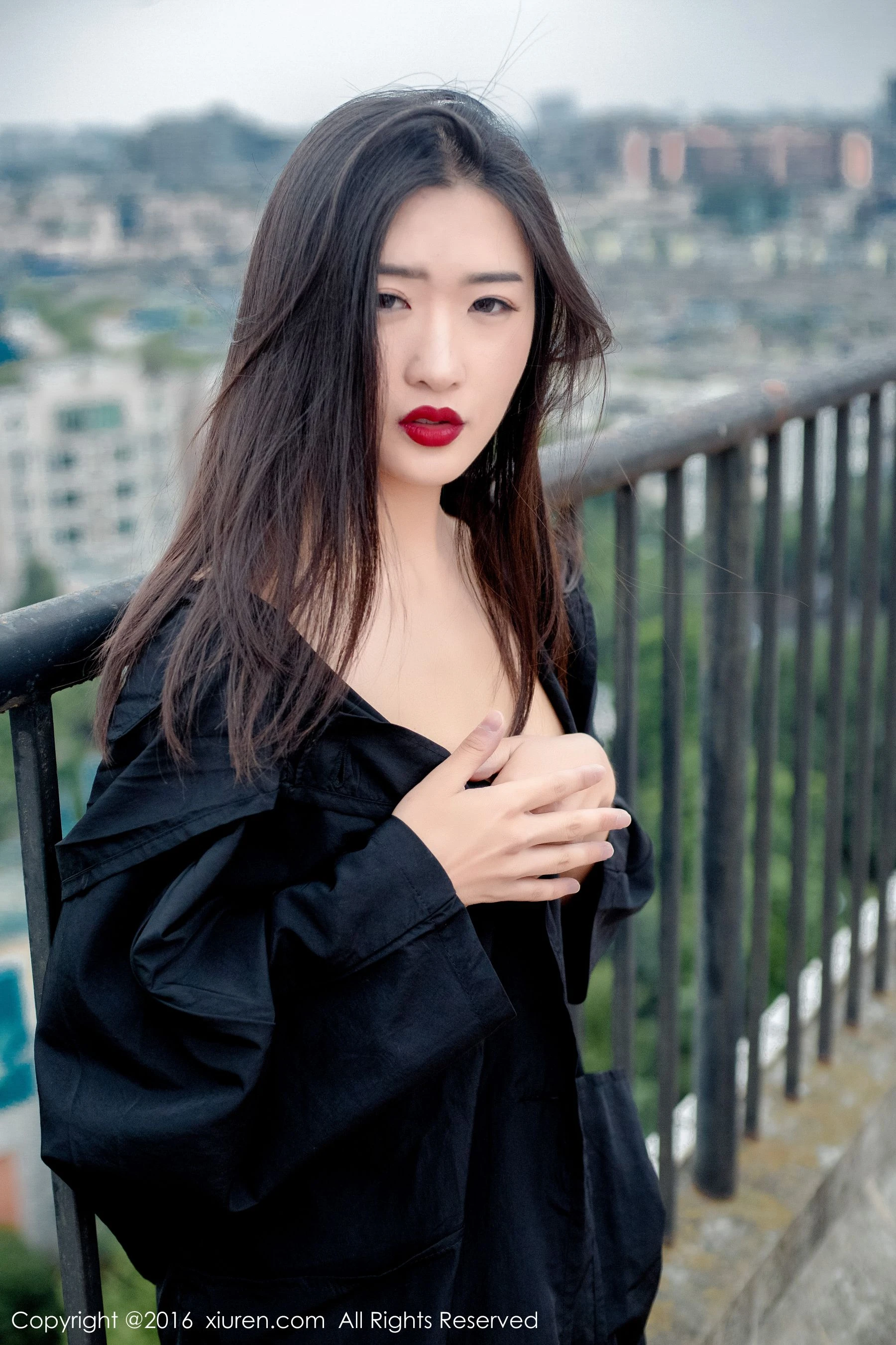 高貴主播私藏美照 – 台中寫真館深夜獨家呈現限量 - 30