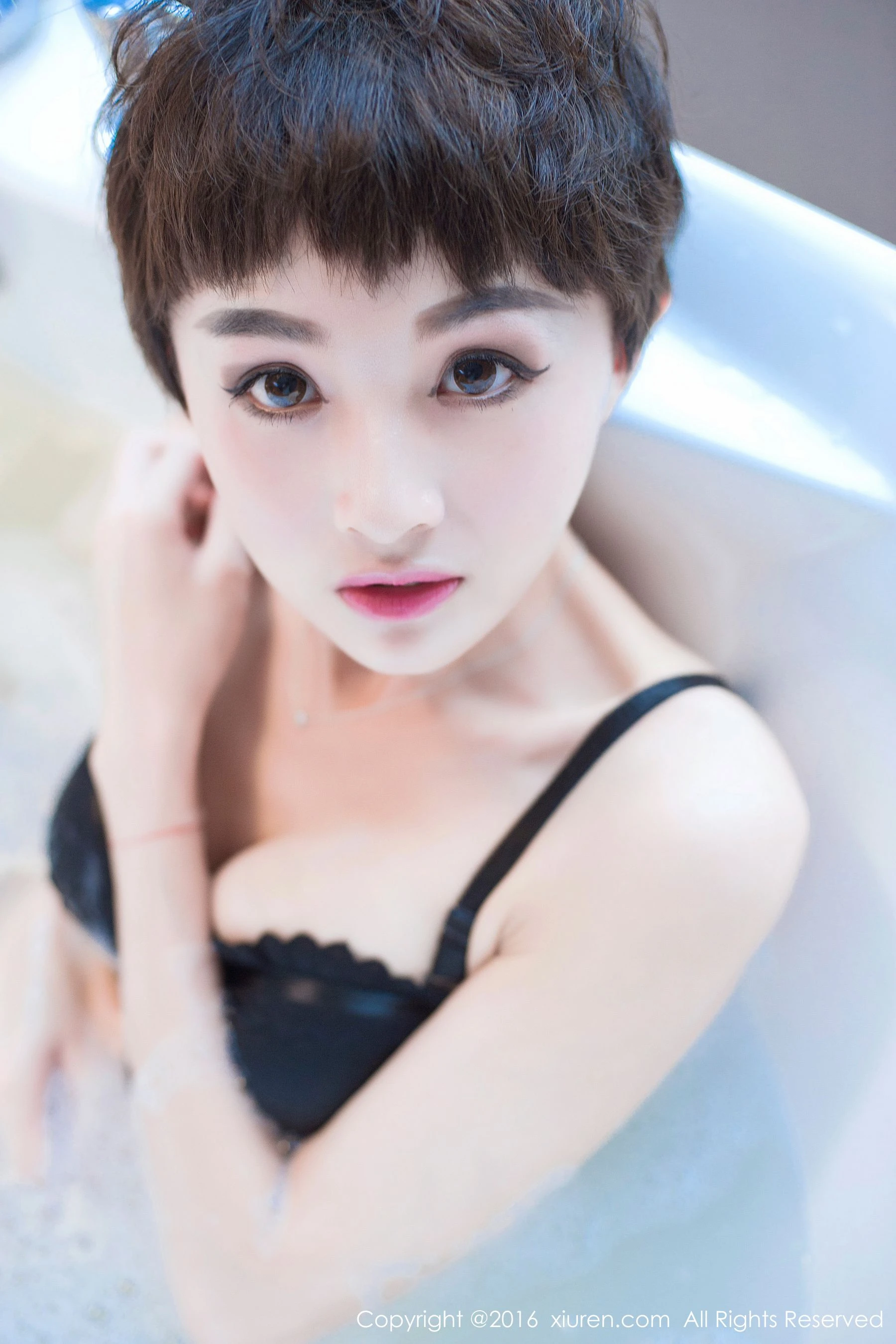 嫩模甜美海邊寫真 – 冬季自信風格展現限量 - 3