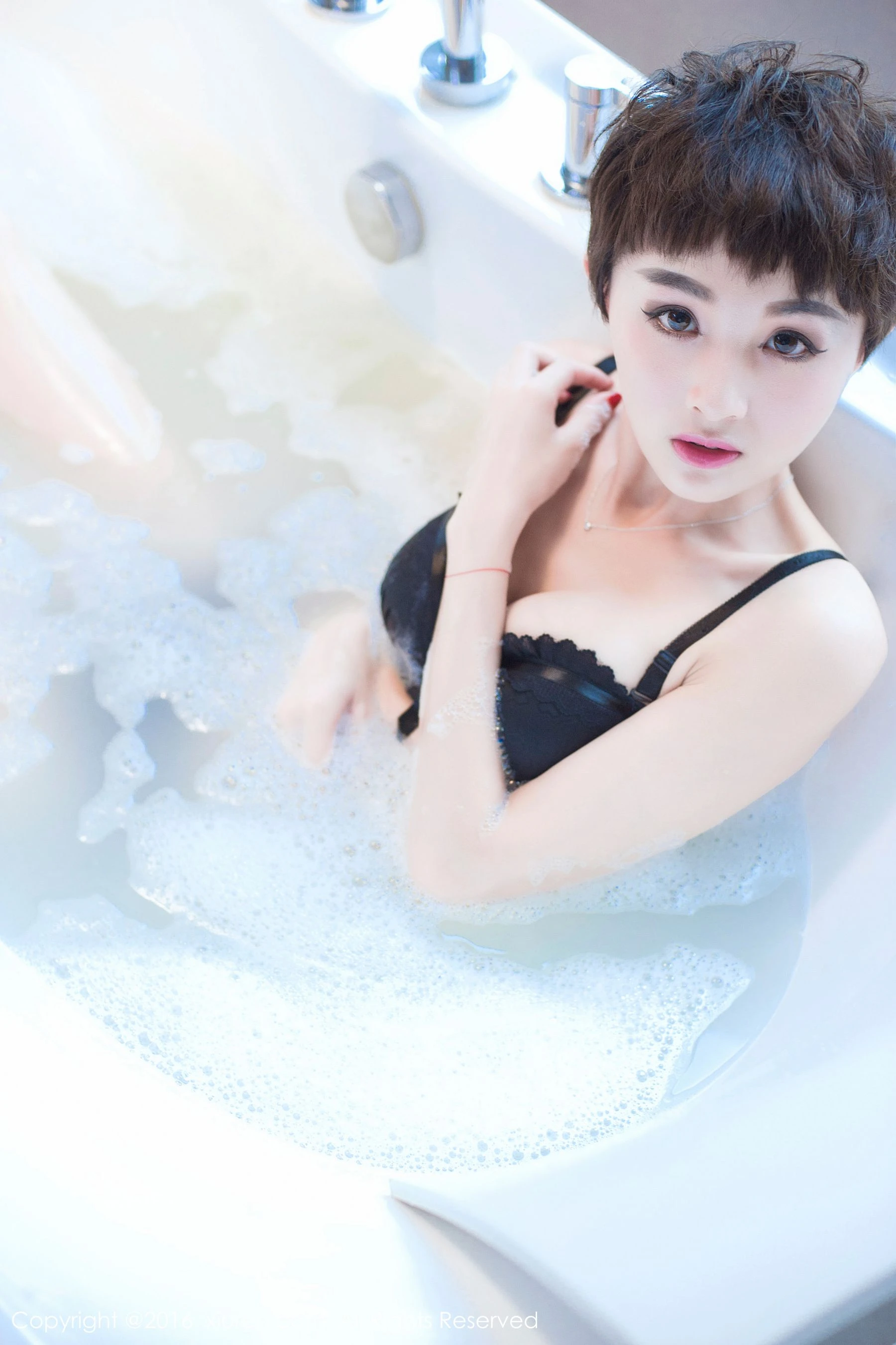 嫩模甜美海邊寫真 – 冬季自信風格展現限量 - 4