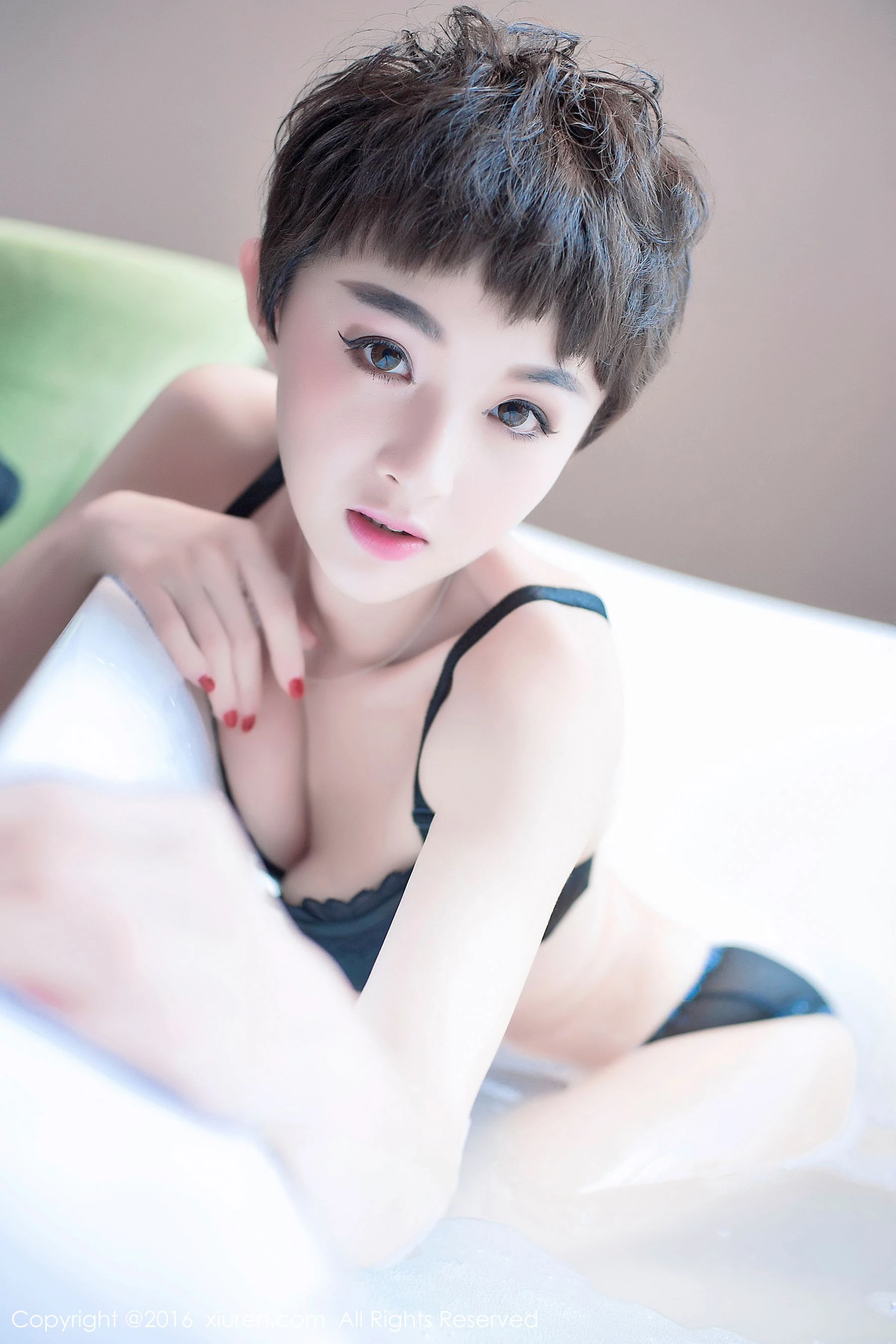 嫩模甜美海邊寫真 – 冬季自信風格展現限量 - 40