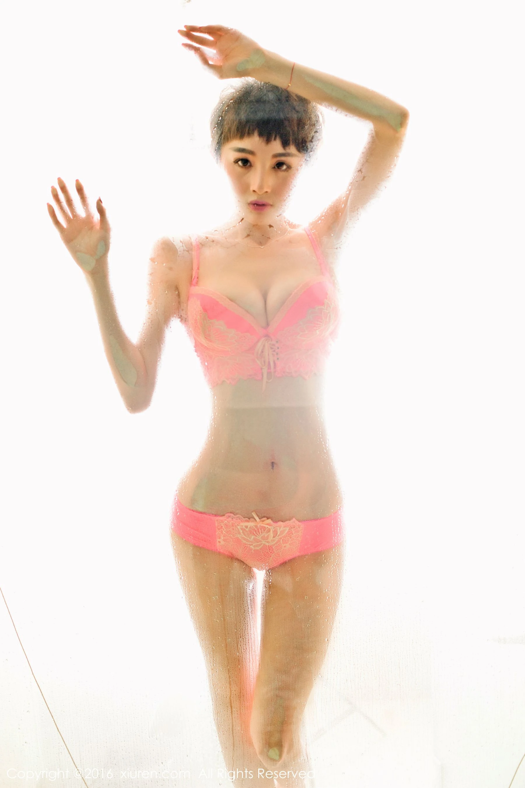 嫩模甜美海邊寫真 – 冬季自信風格展現限量 - 52