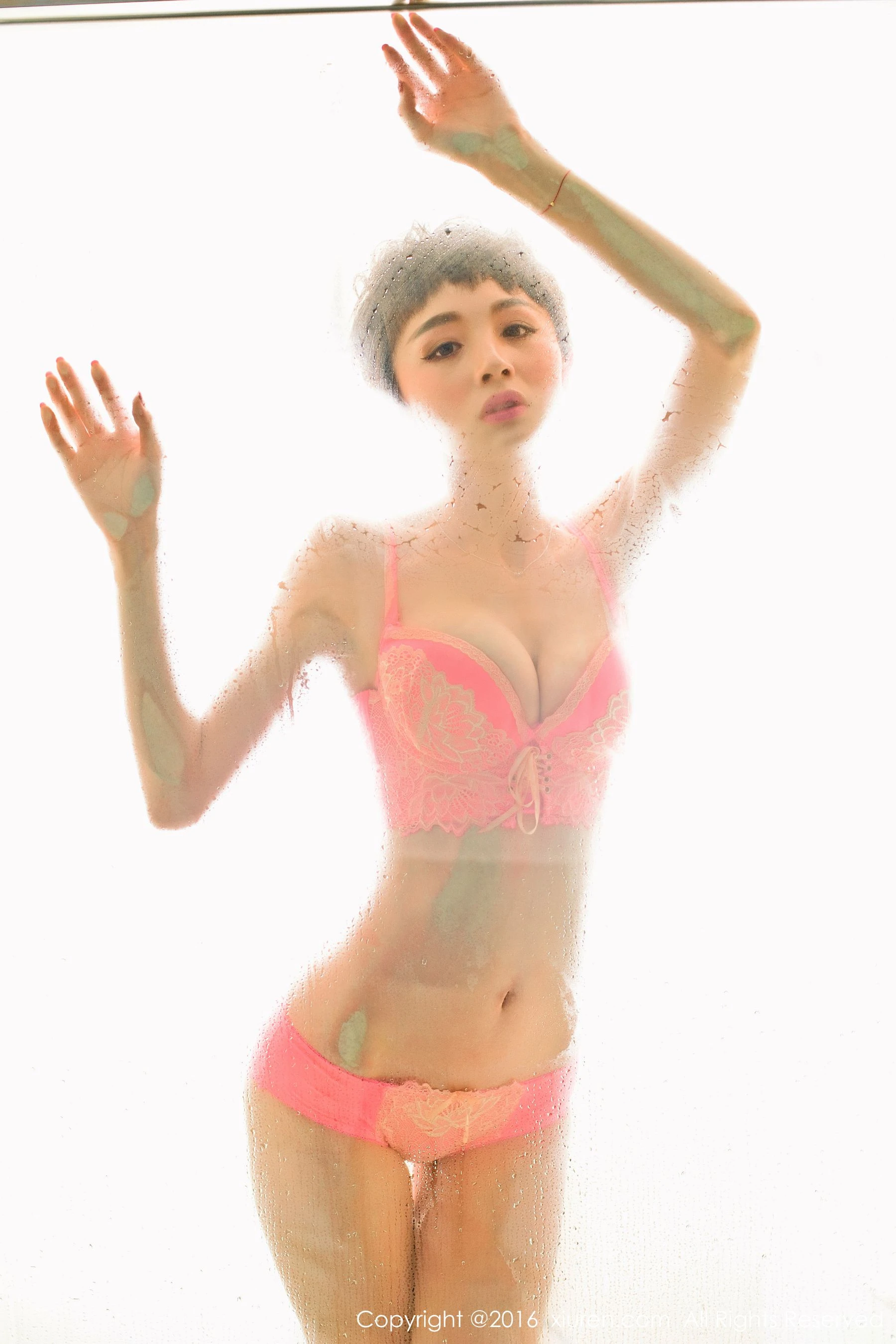 嫩模甜美海邊寫真 – 冬季自信風格展現限量 - 53