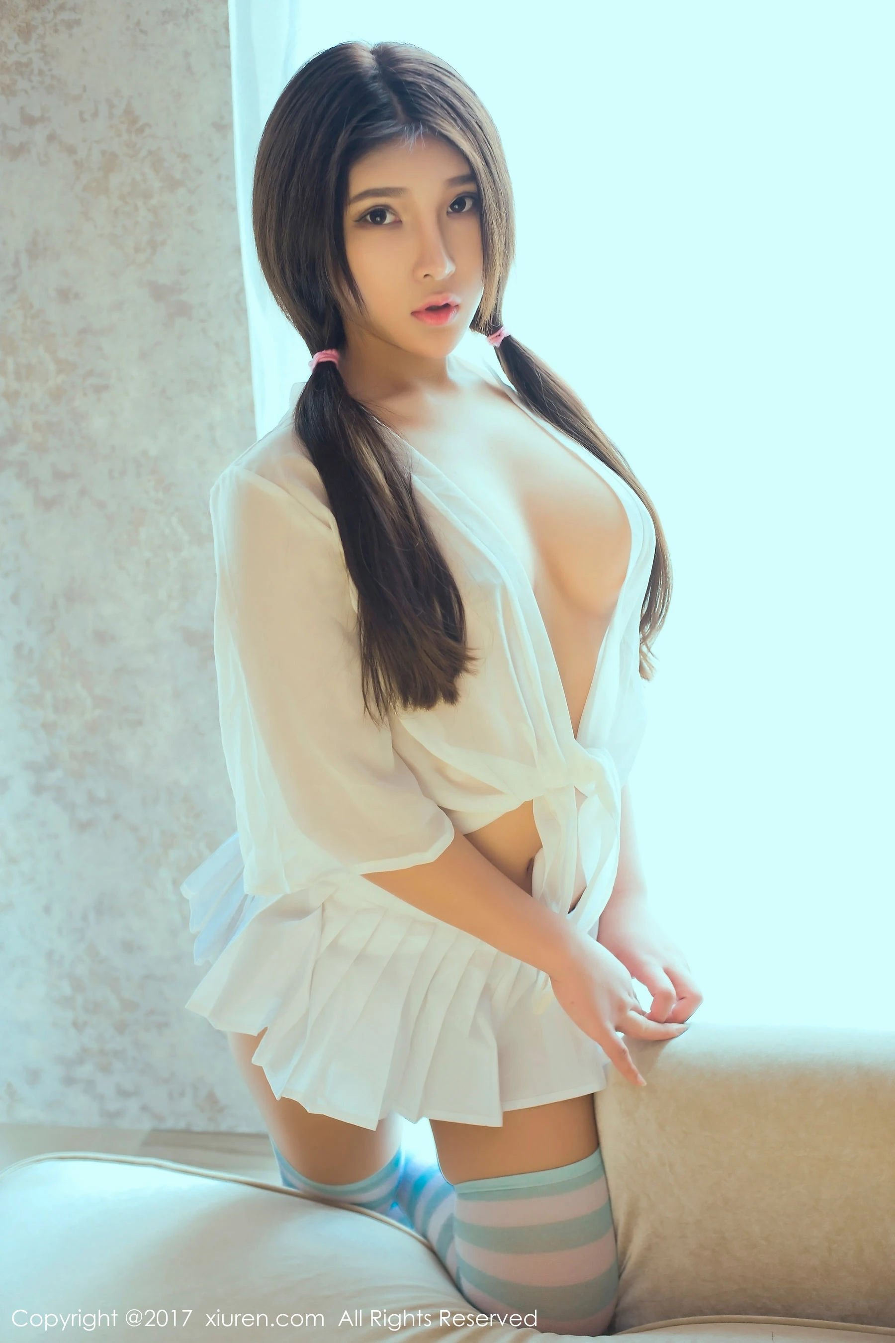 校花甜美自然光寫真 – 冬季神秘風格展現典藏 - 10