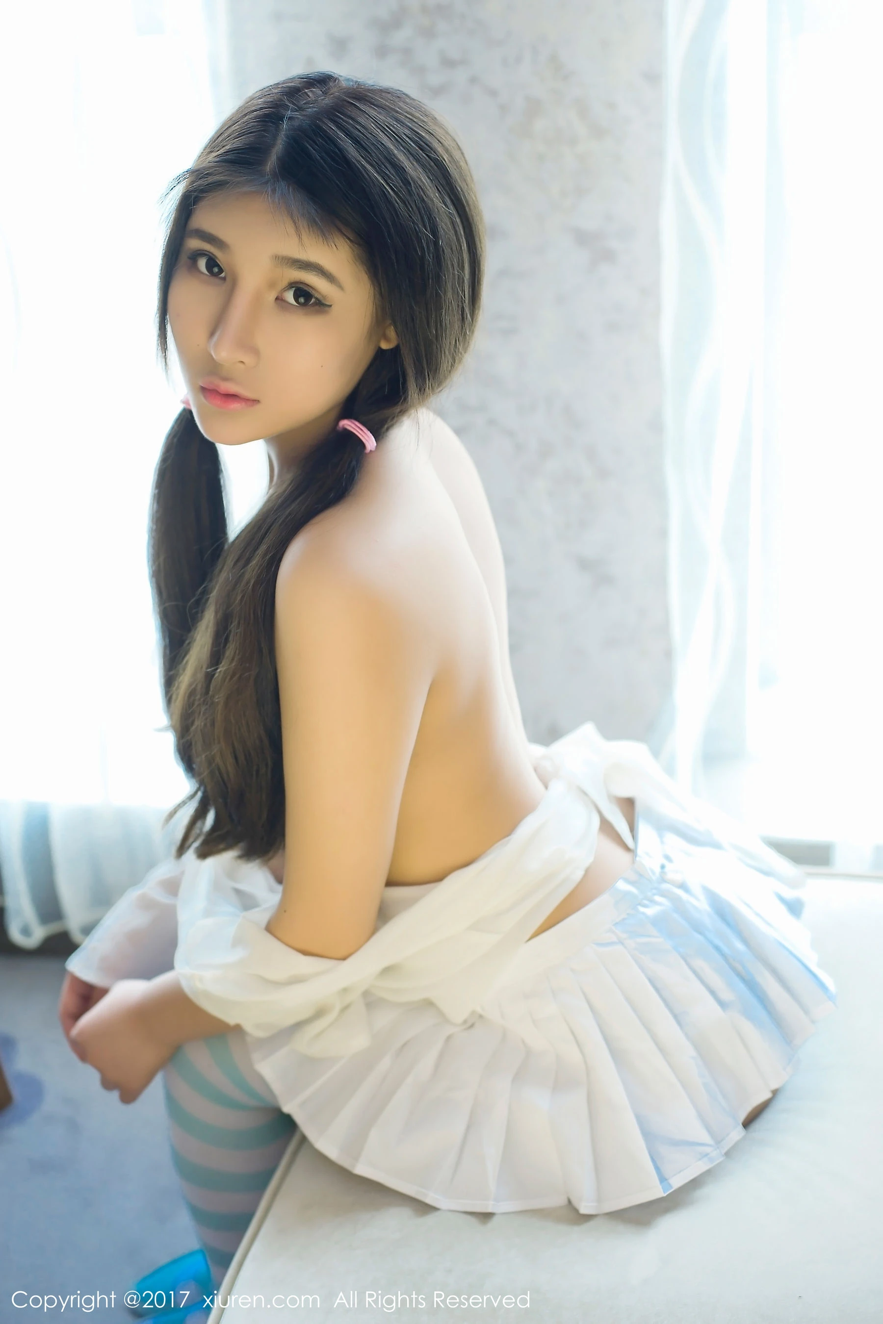 校花甜美自然光寫真 – 冬季神秘風格展現典藏 - 16