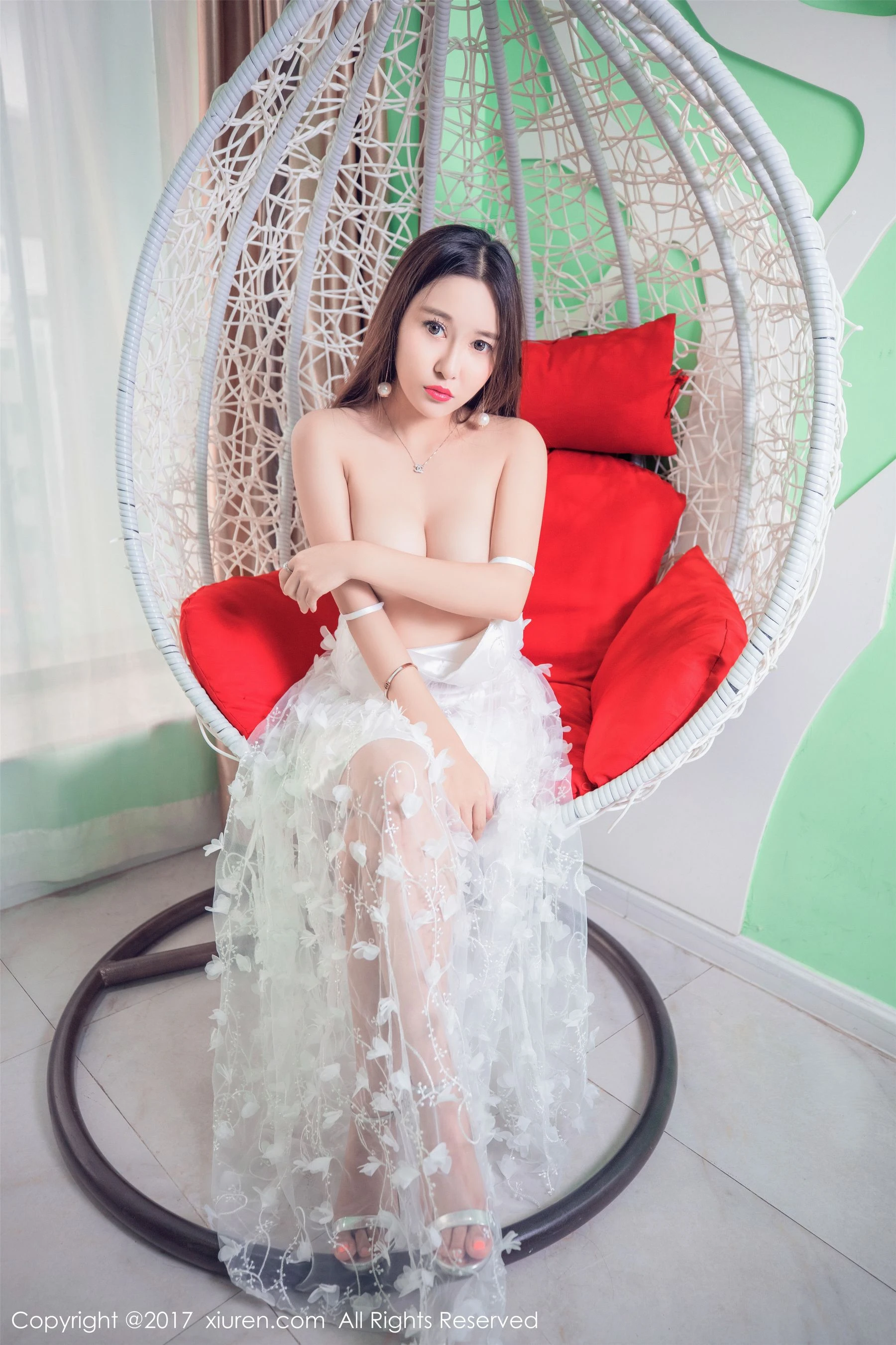 舞者活潑山景寫真 – 夏季活力風格展現典藏 - 55