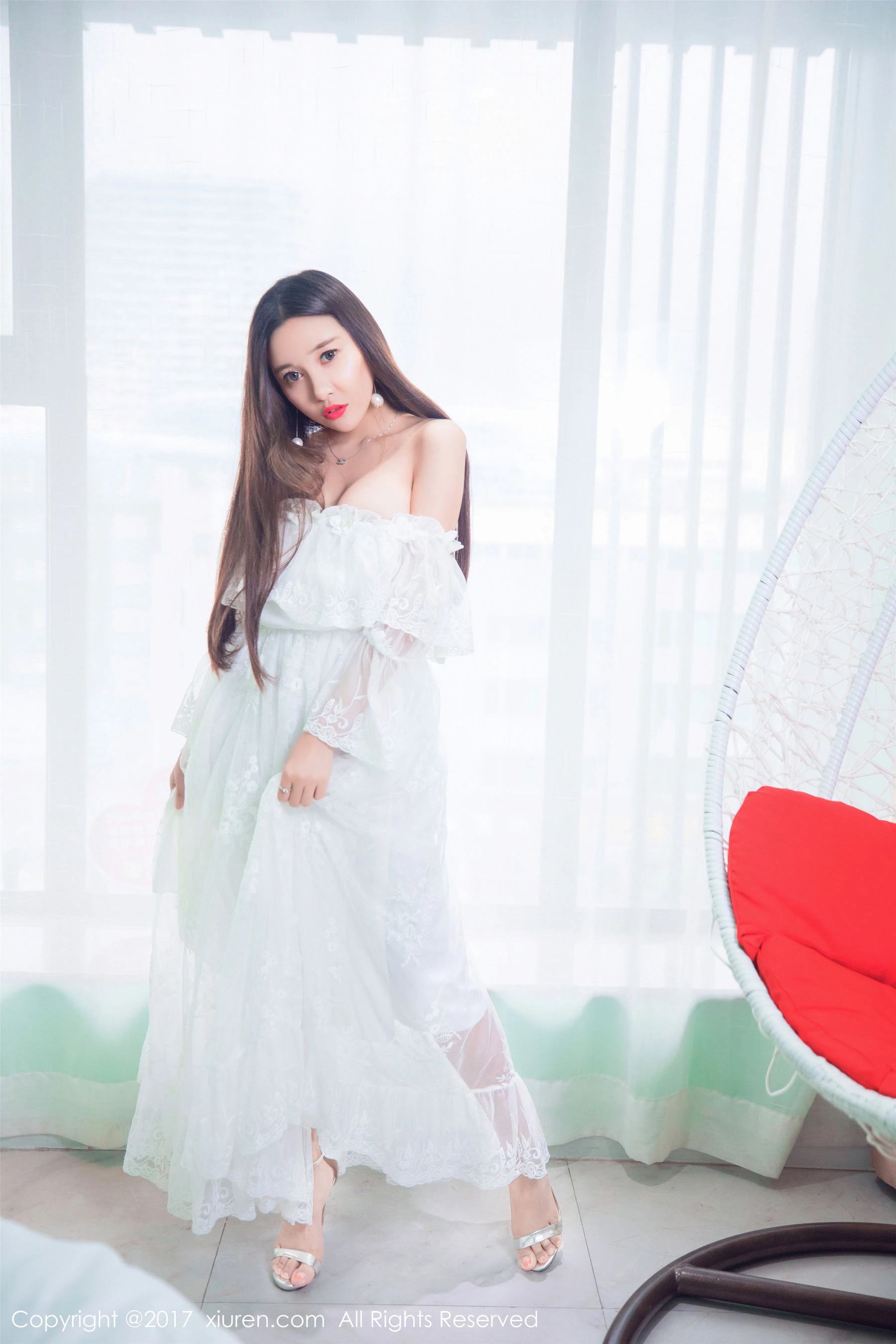 舞者活潑山景寫真 – 夏季活力風格展現典藏 - 7