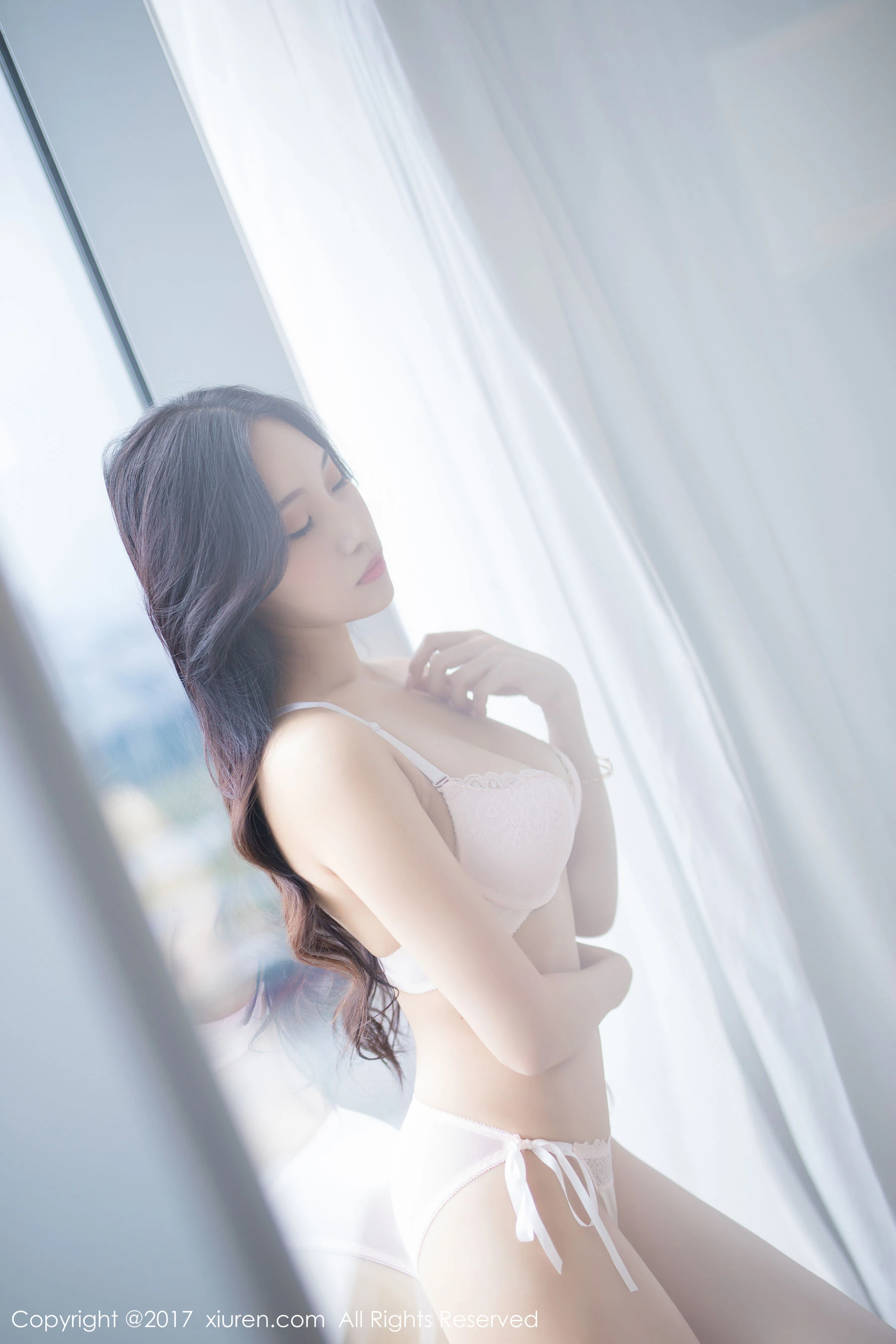 苗慄深夜嫩模美照 – 高貴魅力自然光實錄限量 - 42