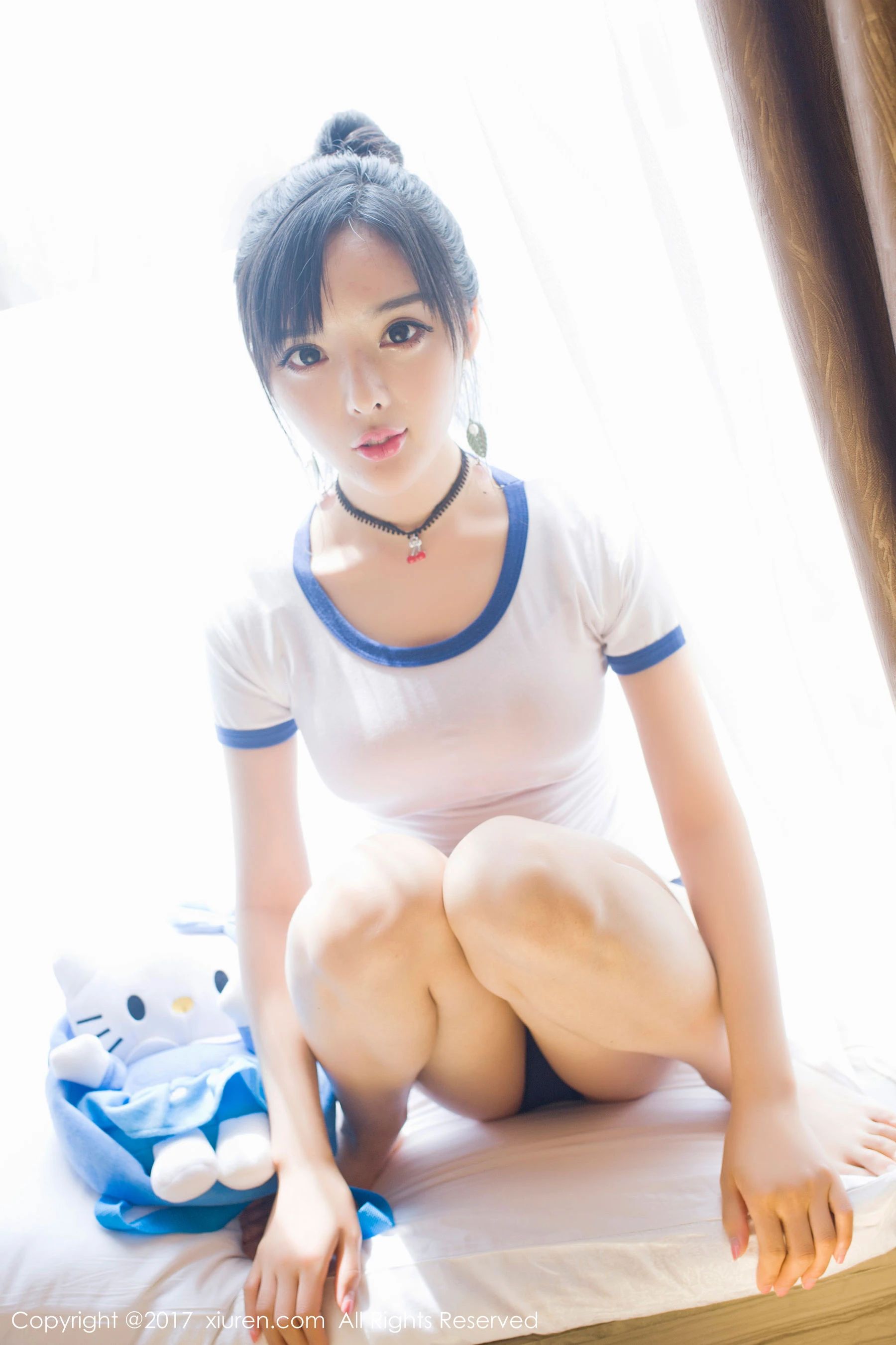 空姐優雅山景寫真 – 春季俏皮風格展現精選 - 39
