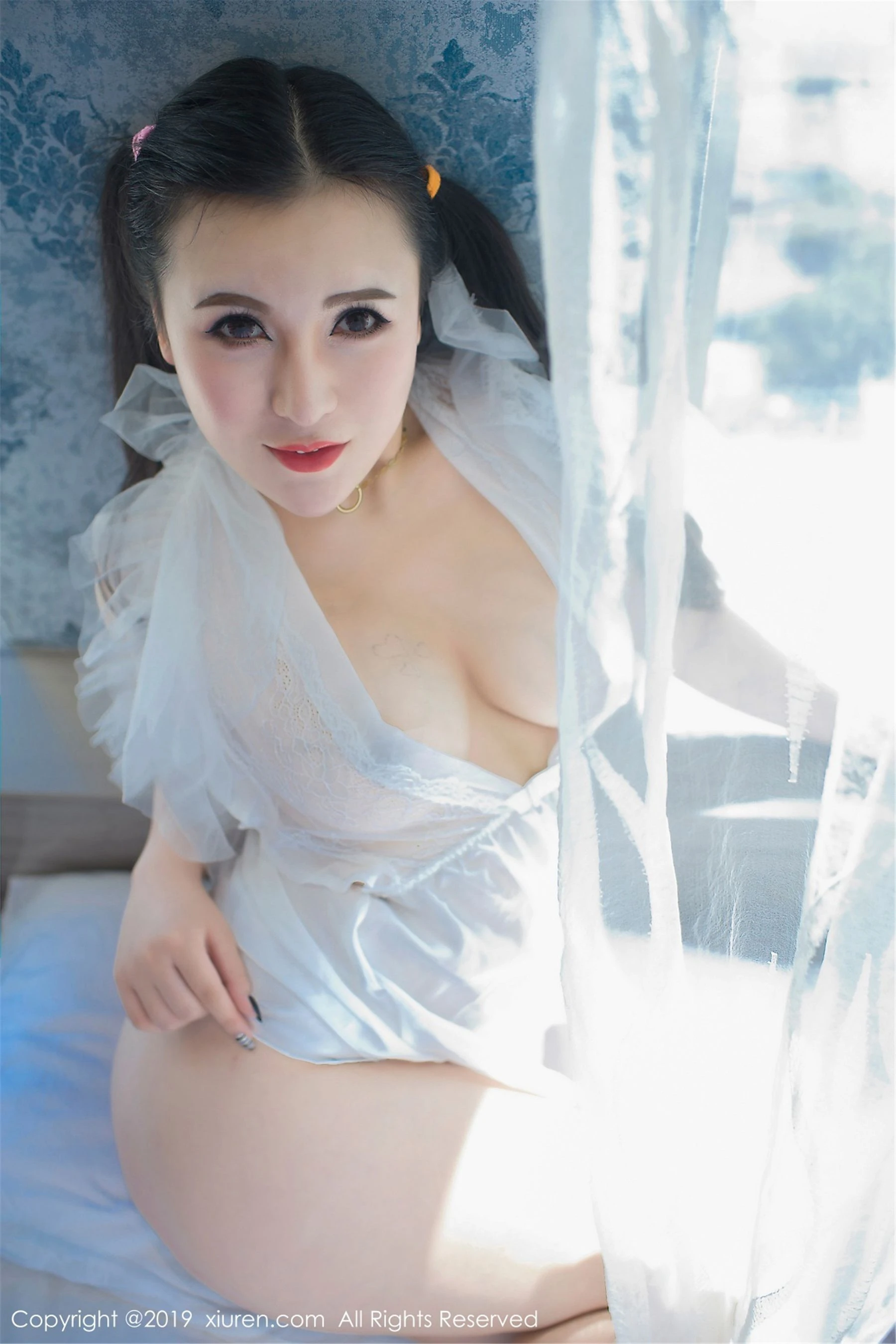模特性感自然光寫真 – 櫻花季溫柔風格展現典藏 - 37