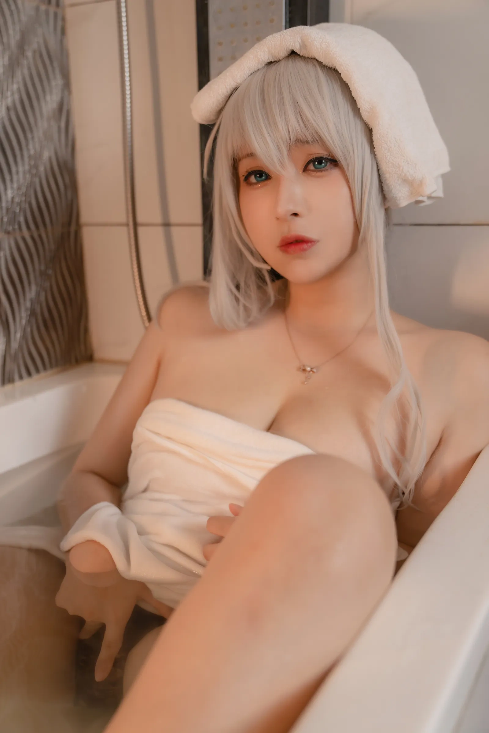 高雄黎明DJ美照 – 知性魅力室內實錄珍藏 - 28
