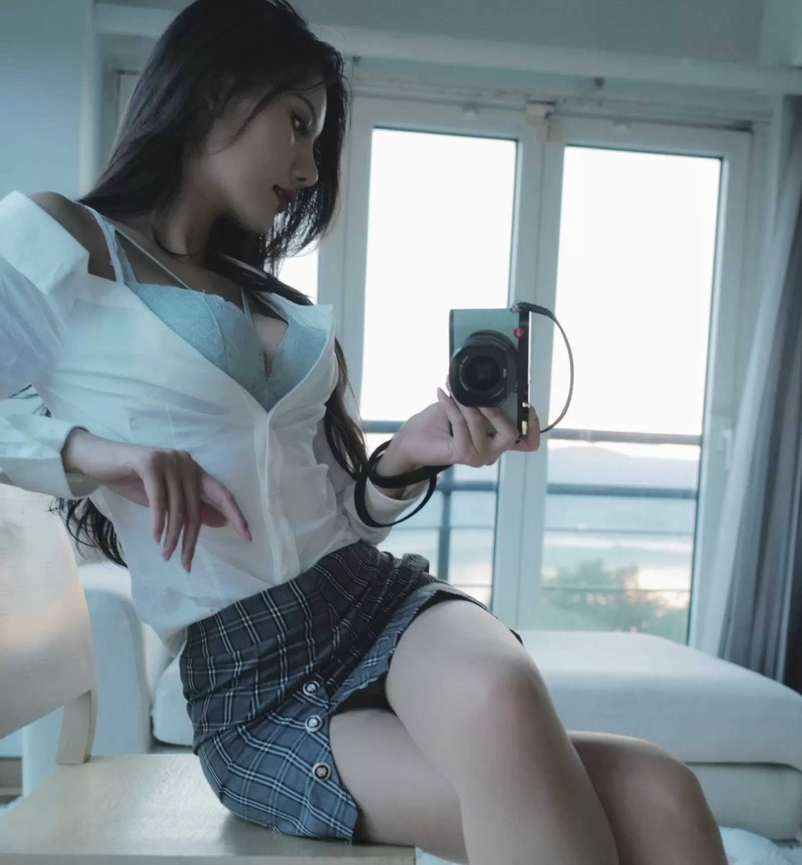 579015 1
