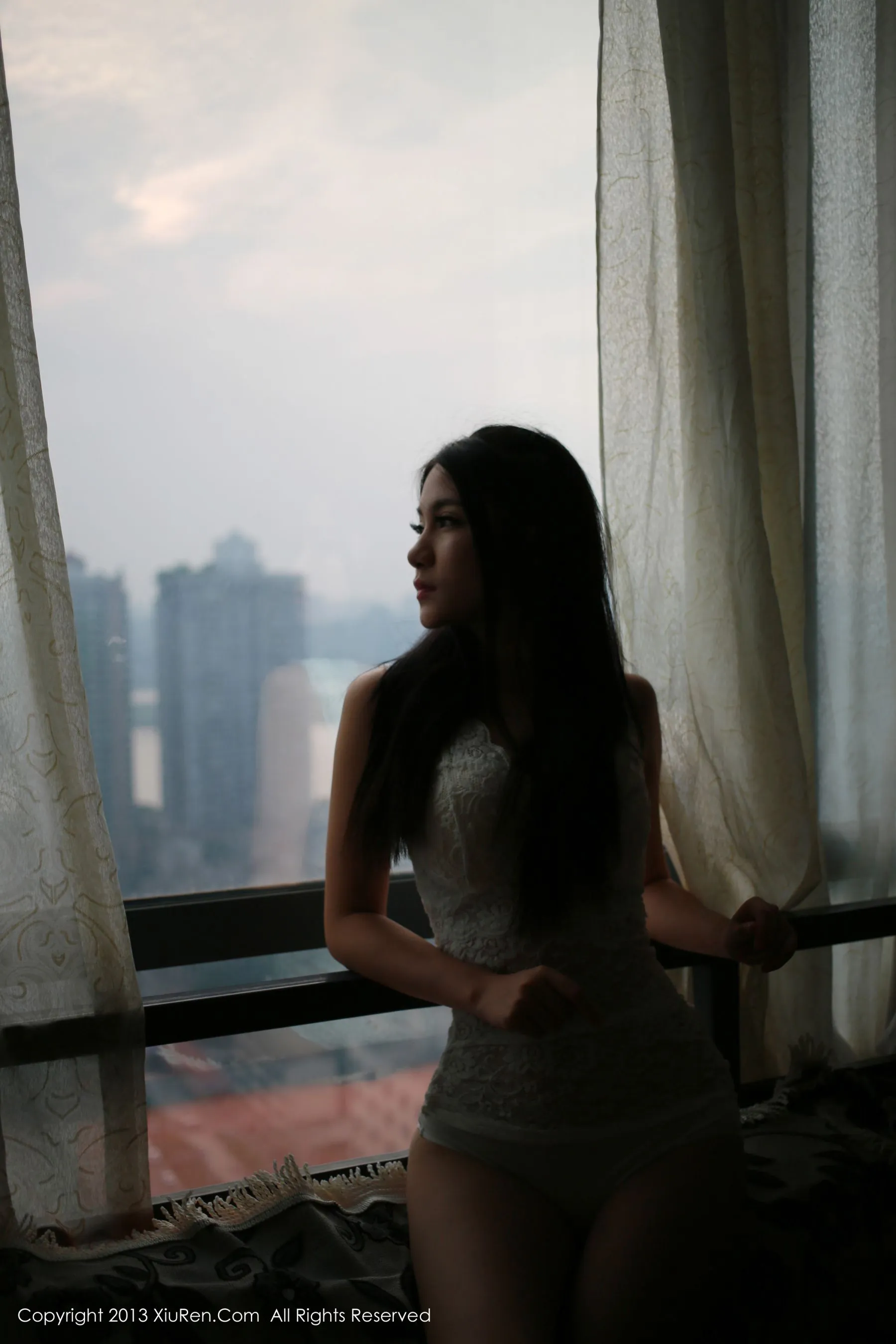 舞者優雅海邊寫真 – 雨季自信風格展現典藏 - 154