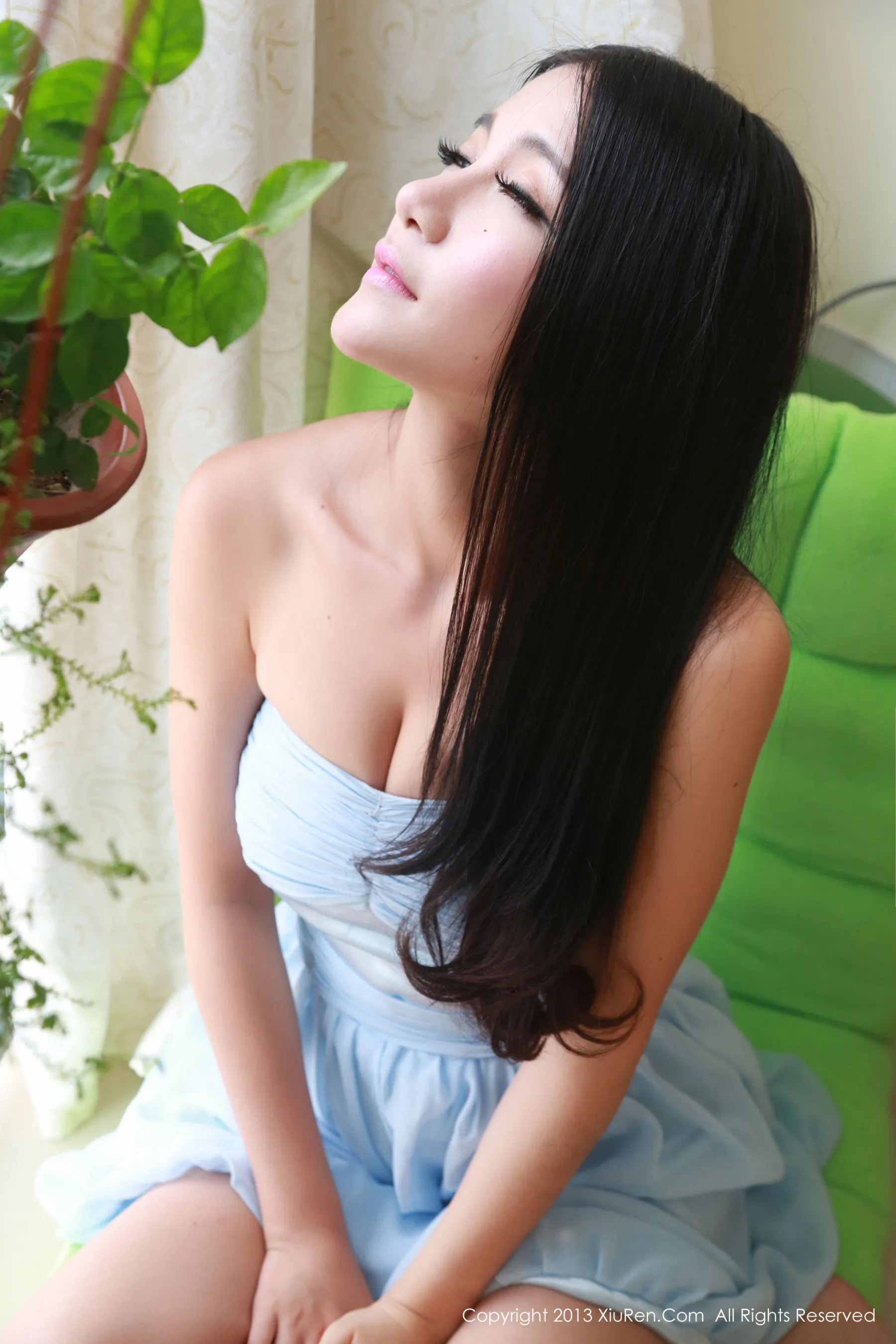舞者優雅海邊寫真 – 雨季自信風格展現典藏 - 216