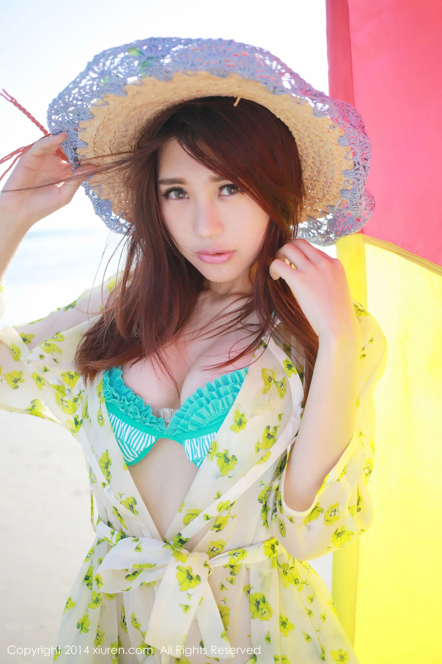 主播高貴戶外寫真 – 夏季自信風格展現珍藏 - 10