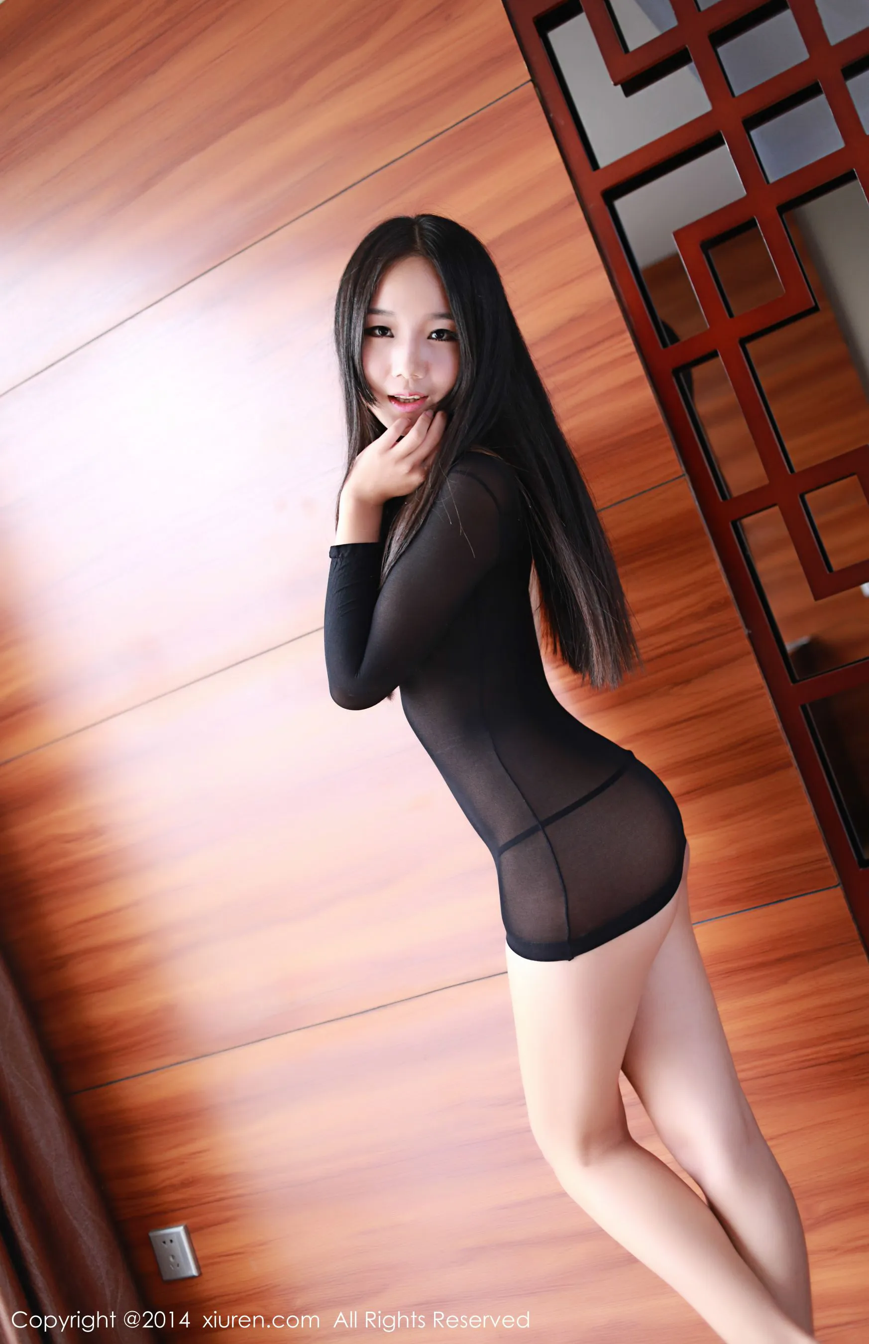 車模優雅戶外寫真 – 晴日靜謐風格展現典藏 - 19