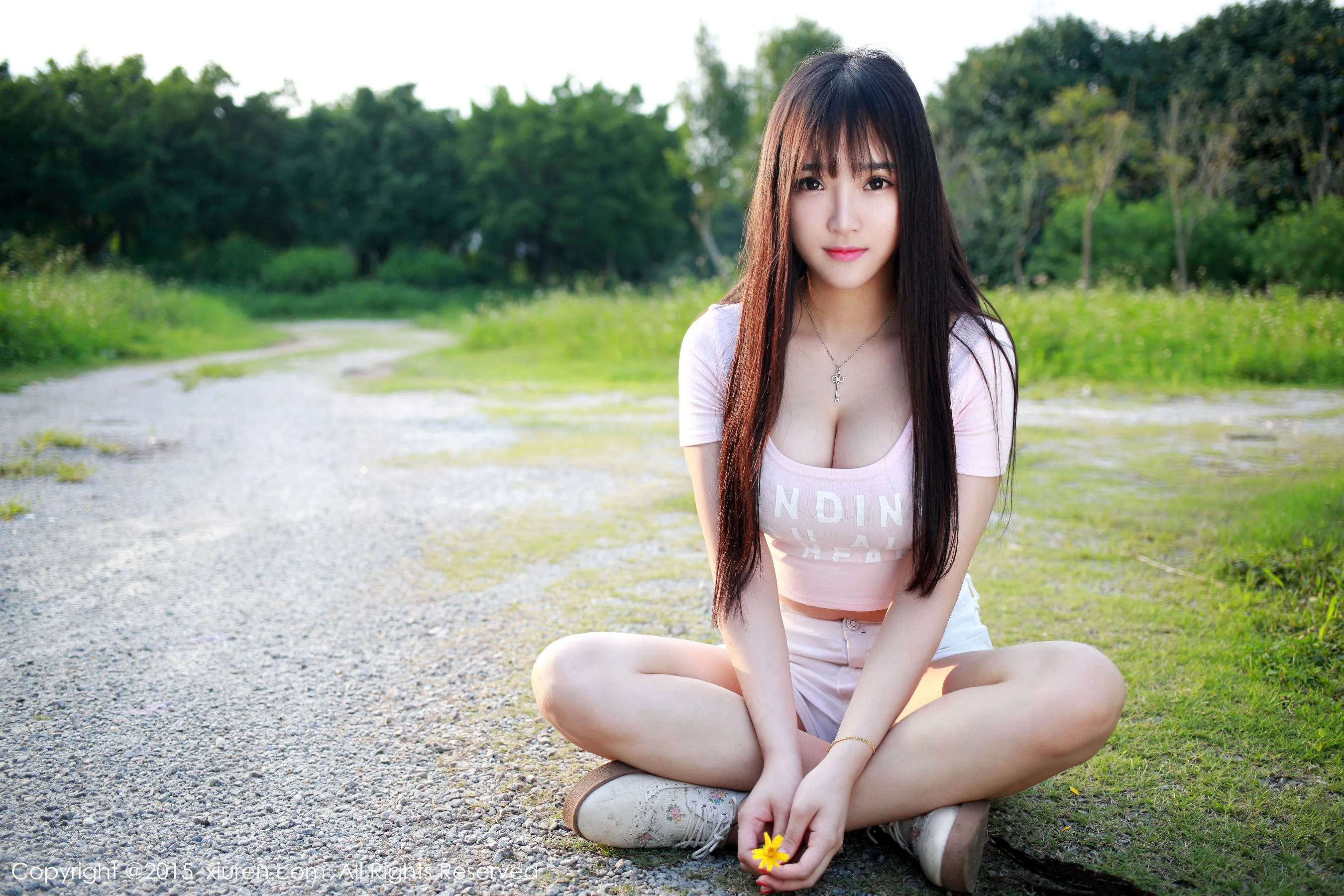黃昏台北車模寫真精選 – 優雅山景神秘完美融合珍藏 - 34