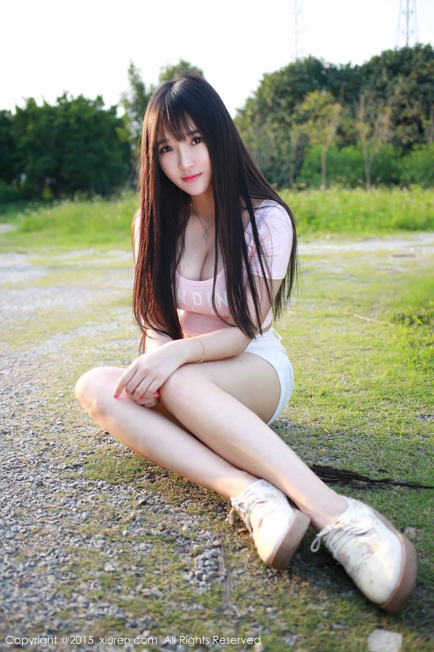 黃昏台北車模寫真精選 – 優雅山景神秘完美融合珍藏 - 37