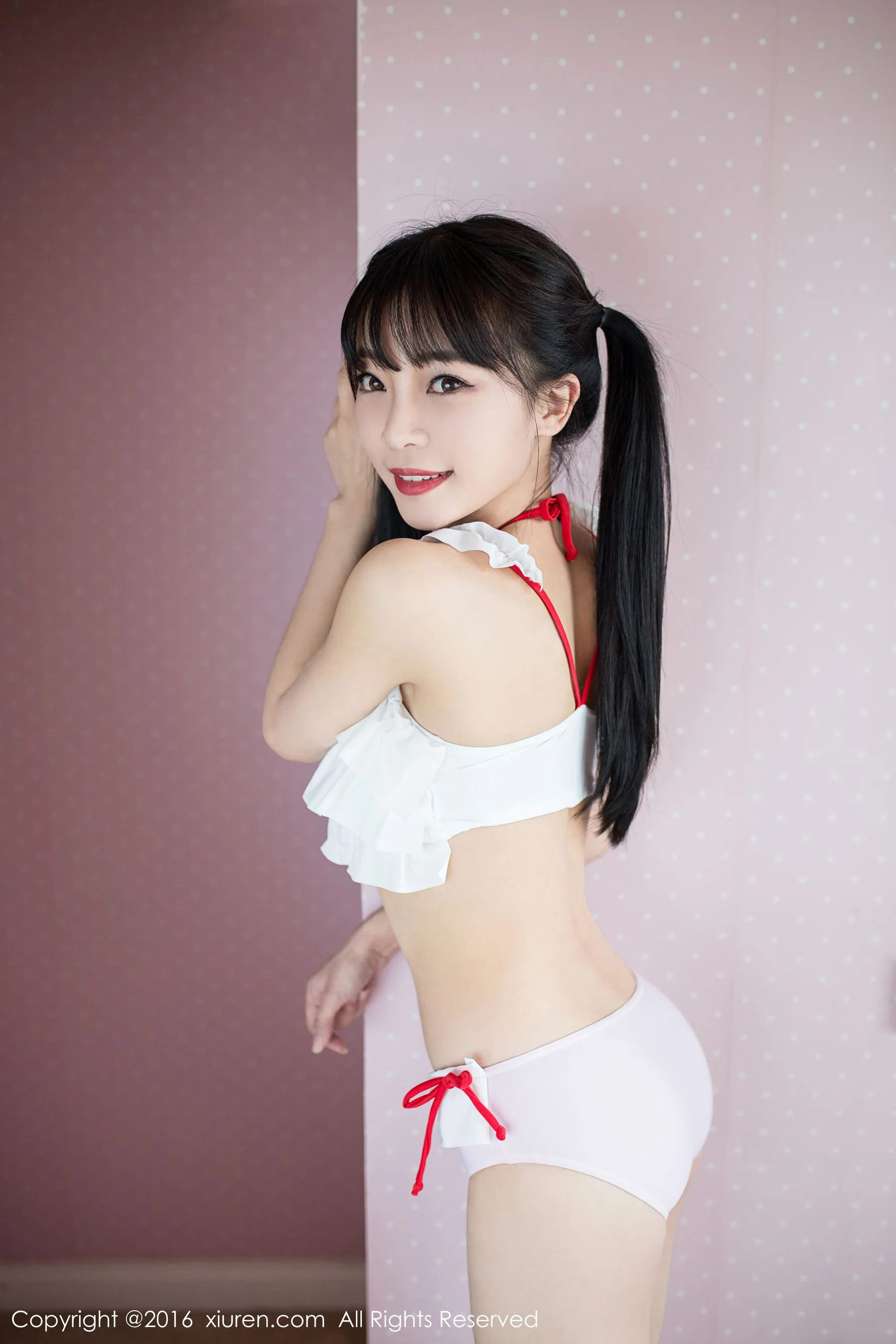 夏季限定DJ優雅寫真集 – 戶外自信瞬間捕捉典藏 - 14
