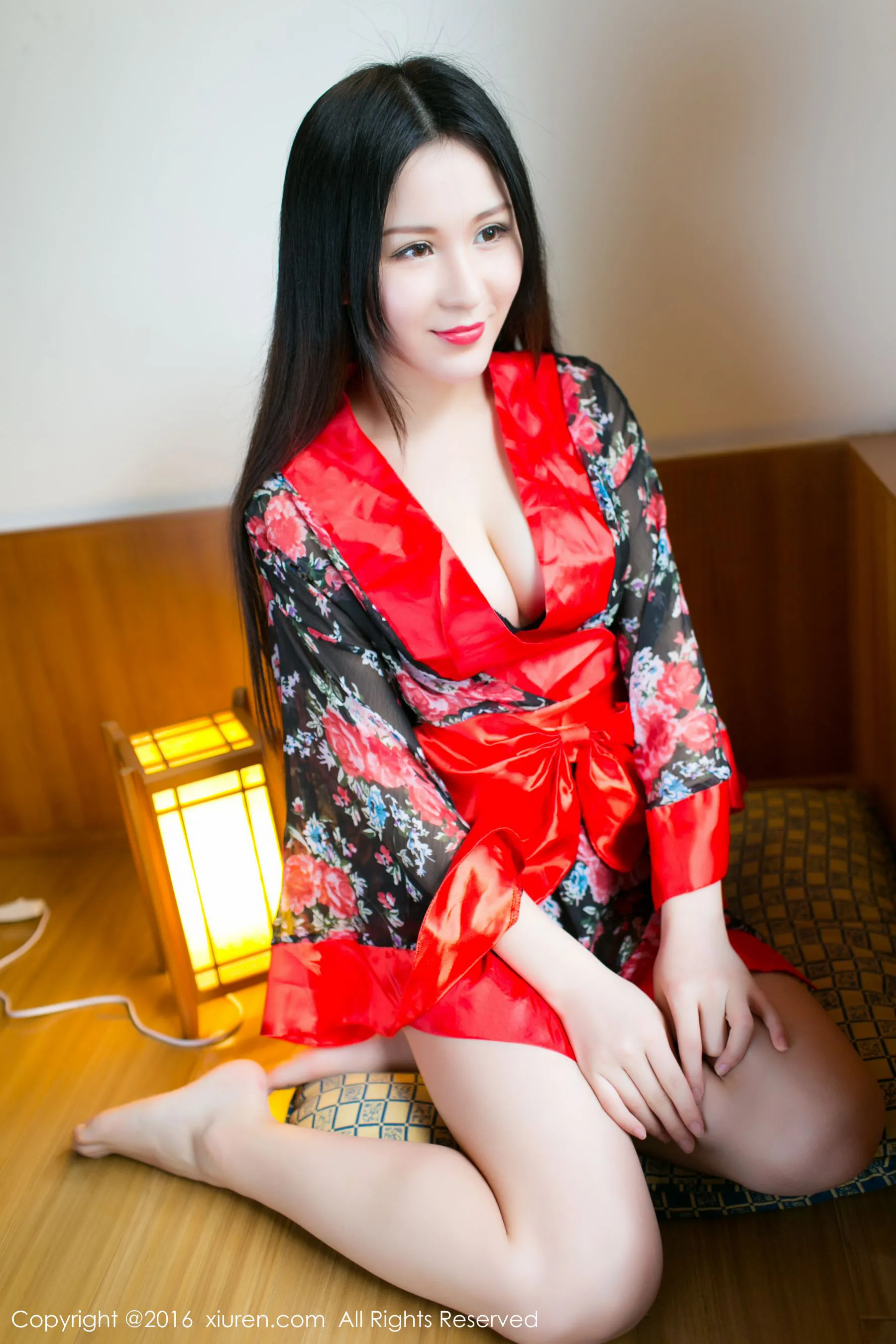 校花優雅室內寫真 – 冬季激情風格展現珍藏 - 2