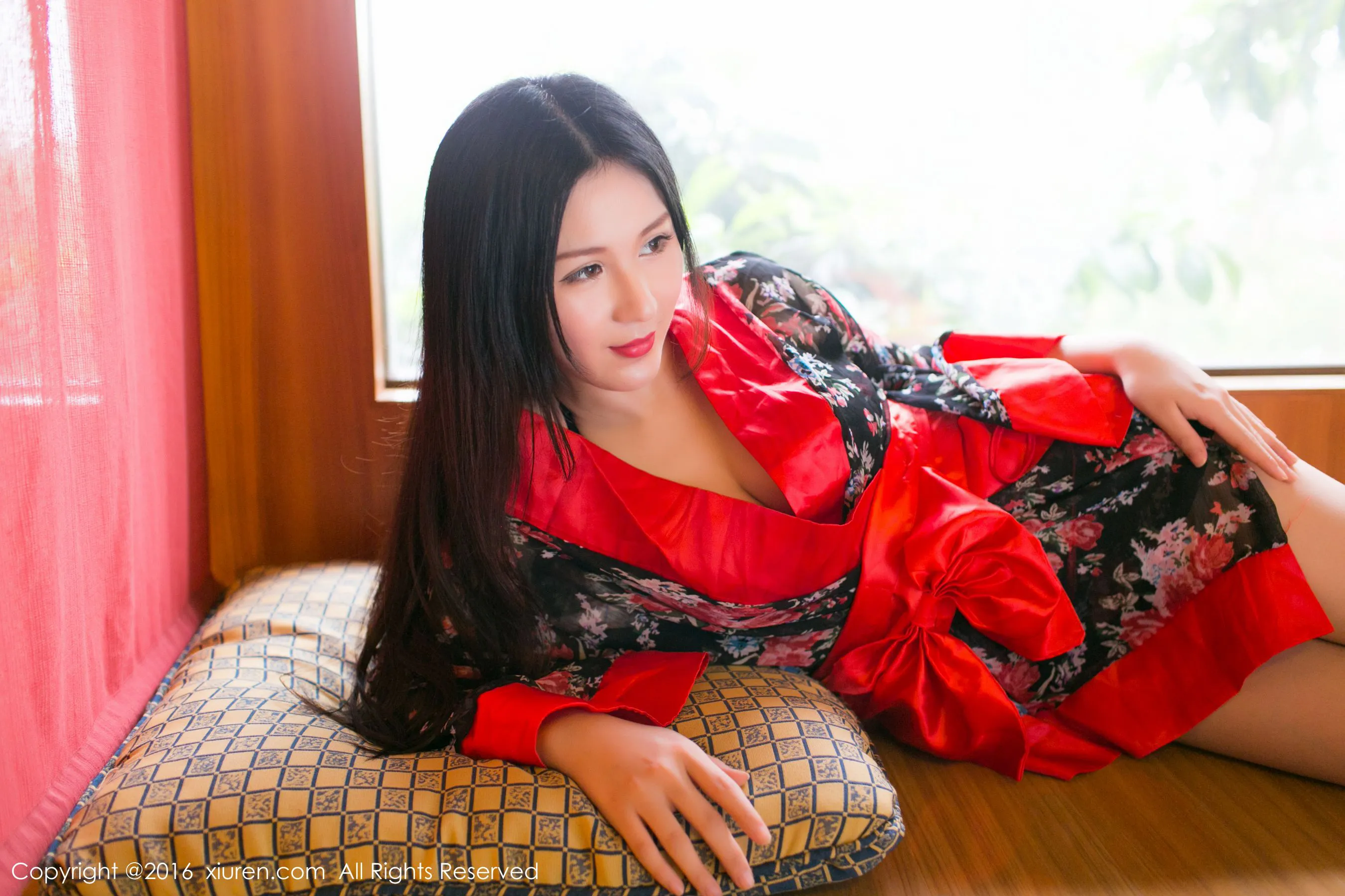 校花優雅室內寫真 – 冬季激情風格展現珍藏 - 44