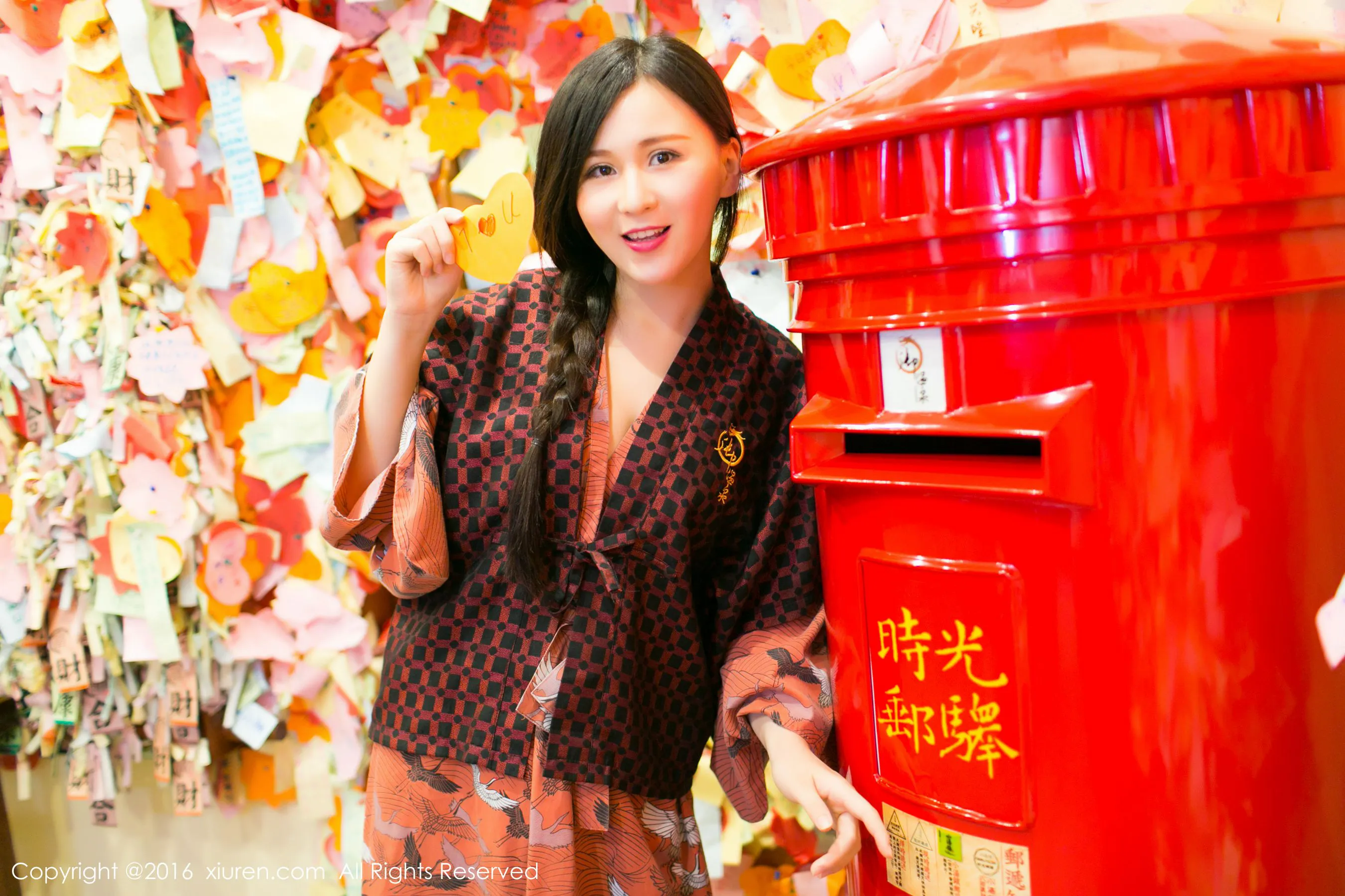 校花優雅室內寫真 – 冬季激情風格展現珍藏 - 55