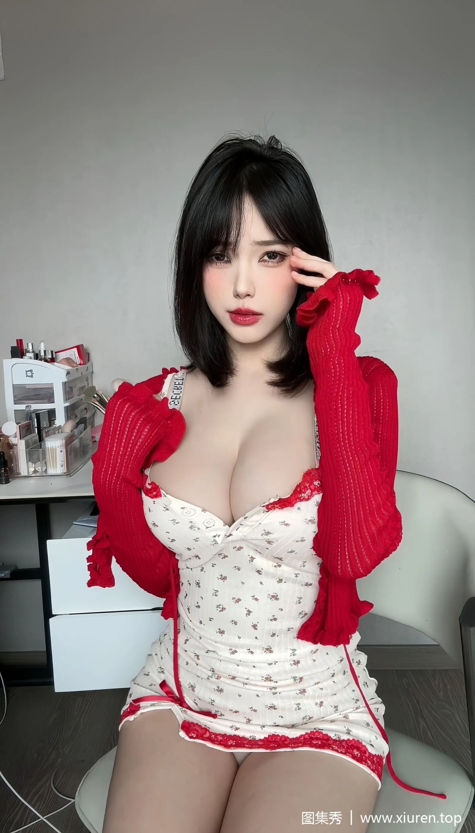 台南夜晚護士美照 – 甜美魅力室內實錄獨家 - 4