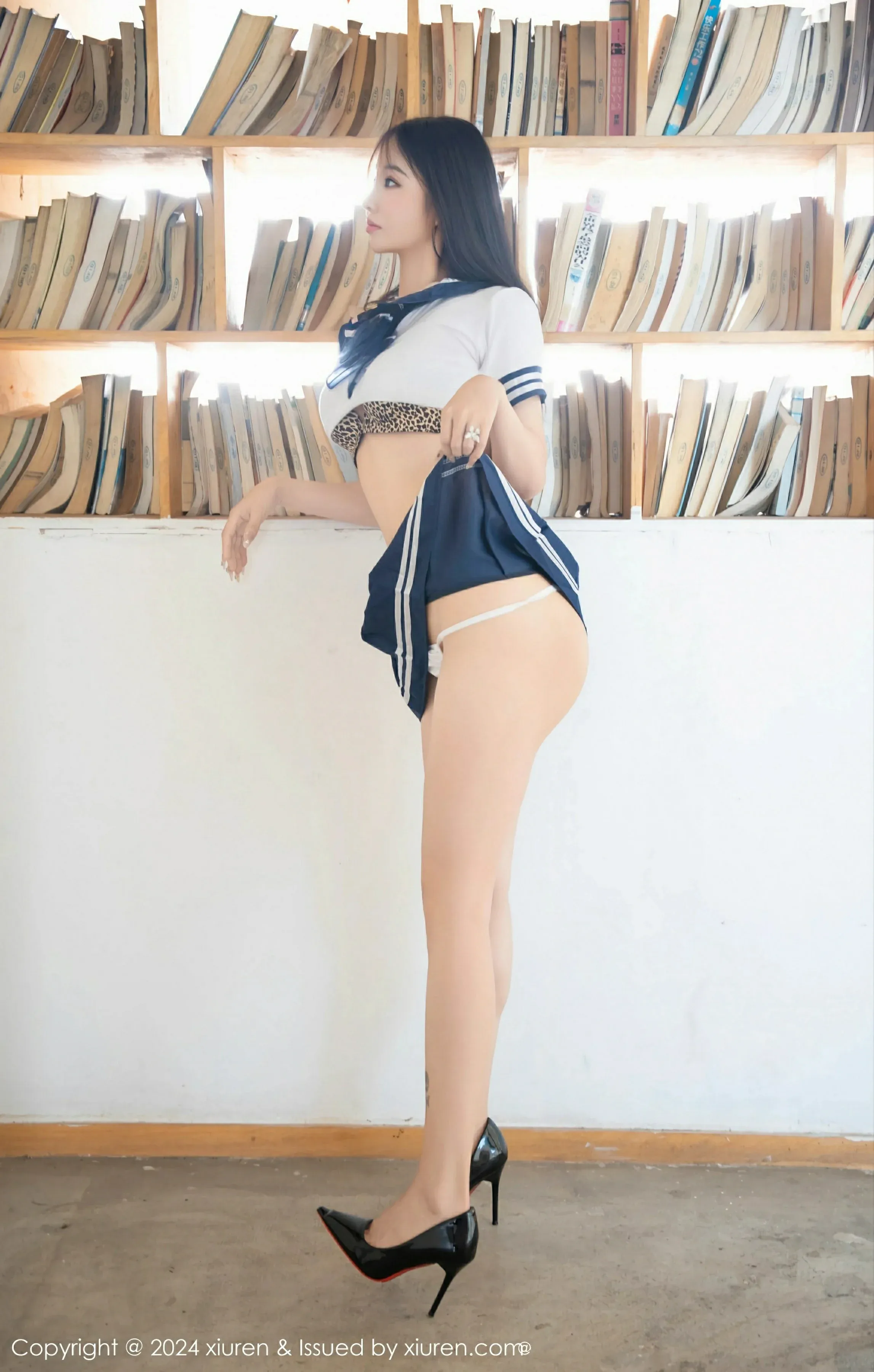 魅惑主播私藏美照 – 高雄室內深夜獨家呈現珍藏 - 33
