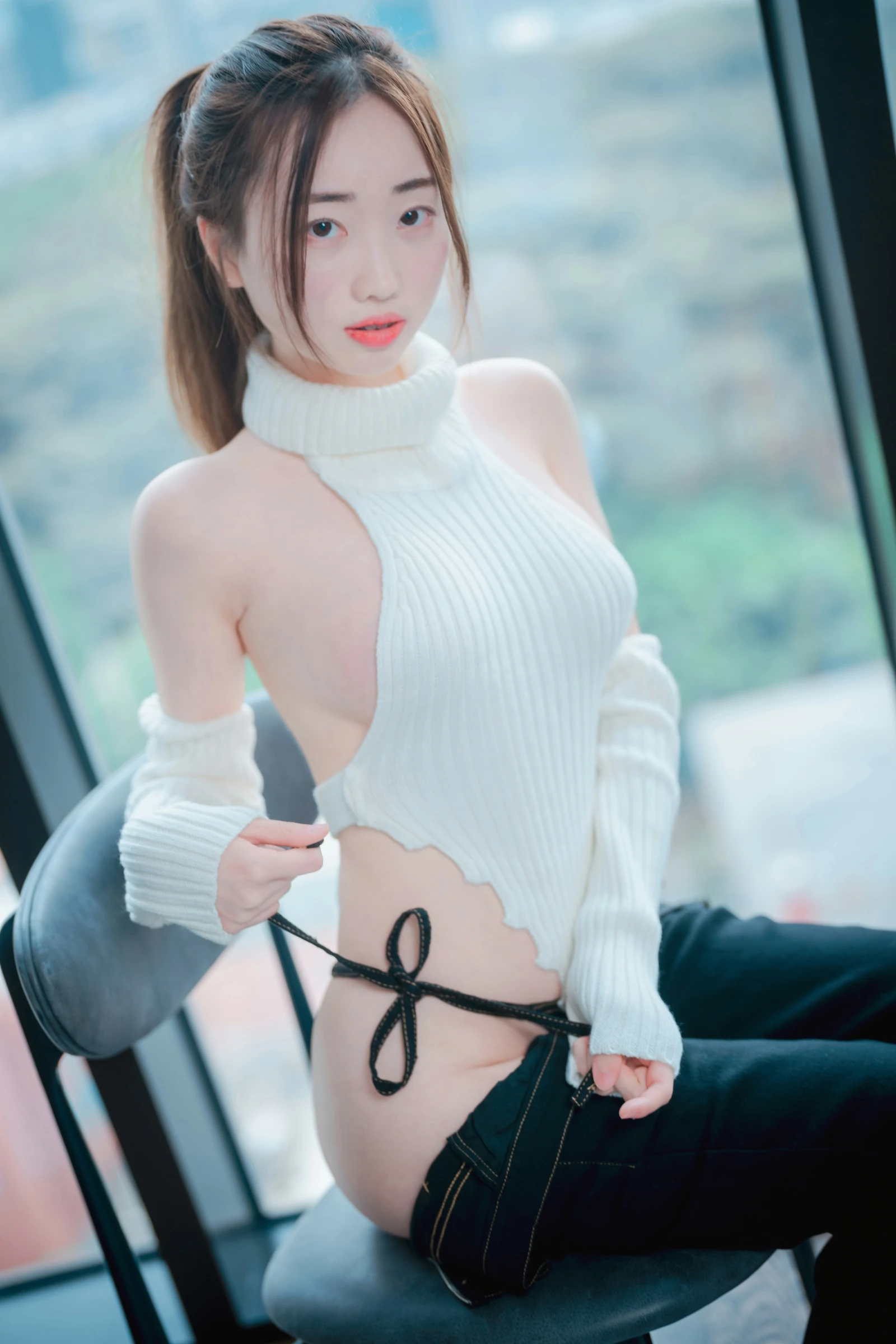 空姐清純山景寫真 – 秋楓活力風格展現珍藏 - 24