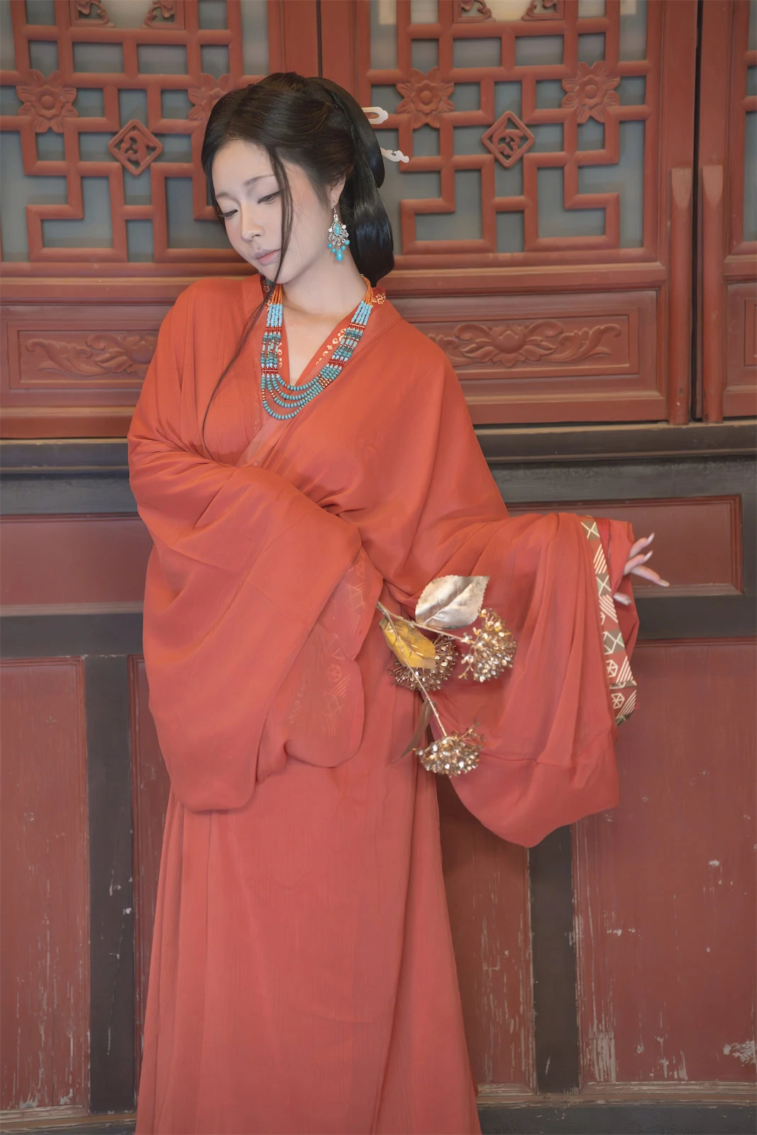 深夜彰化校花寫真精選 – 火辣戶外靜謐完美融合典藏 - 14