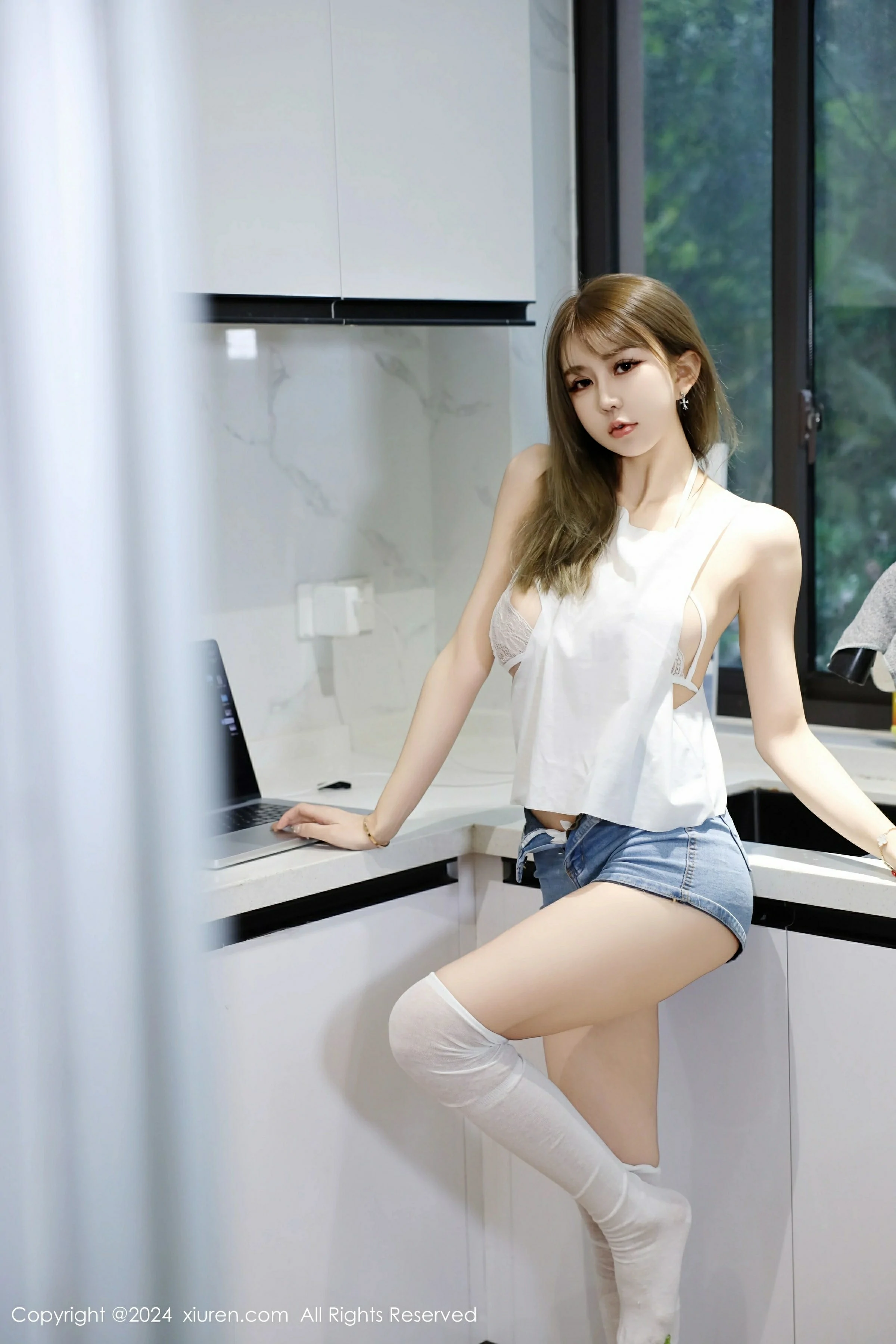 台中夜晚護士美照 – 性感魅力街拍實錄典藏 - 17