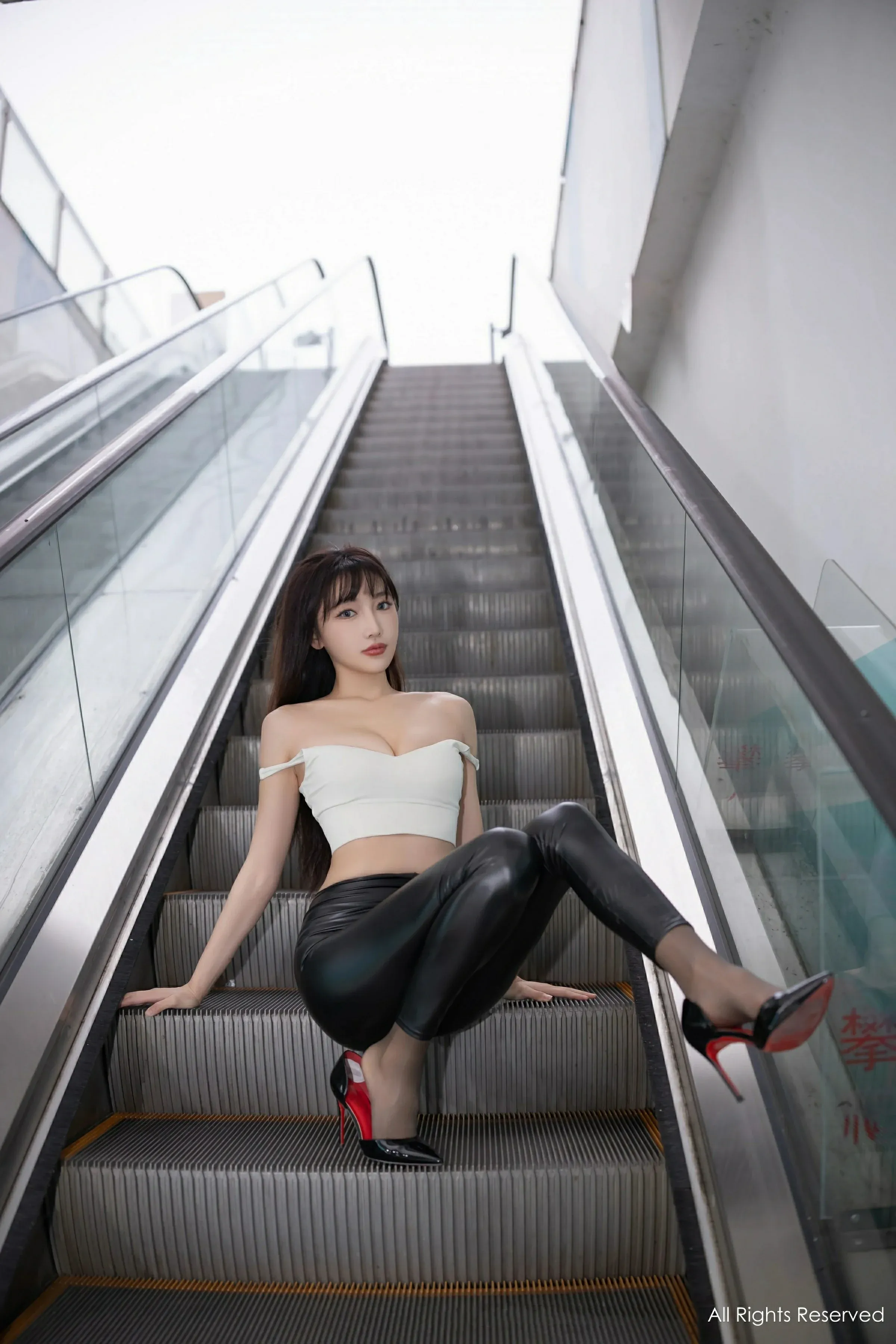 午後台南嫩模寫真精選 – 優雅戶外俏皮完美融合獨家 - 5