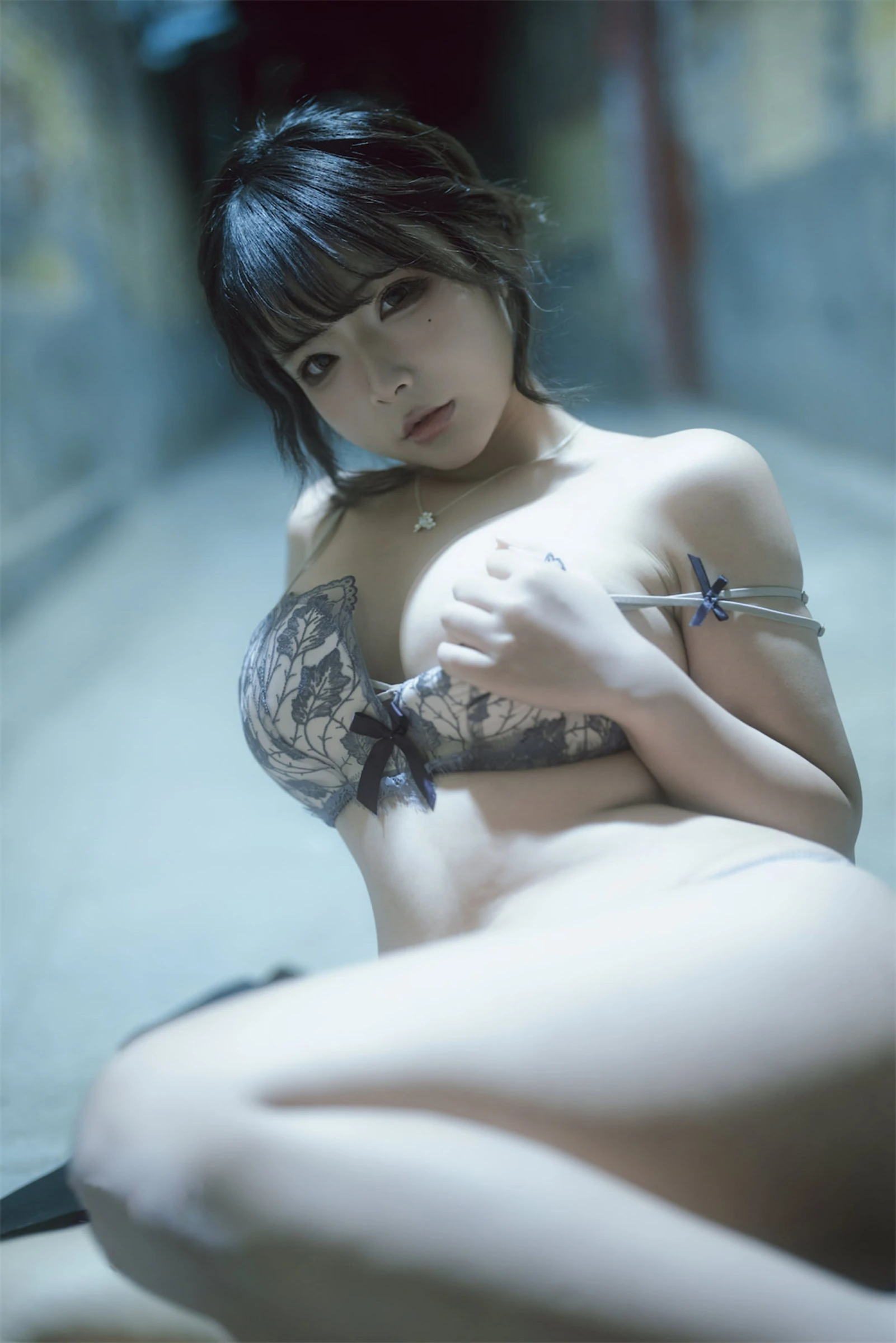 靜謐時刻模特海邊寫真 – 櫻花季知性風採再現限量 - 17