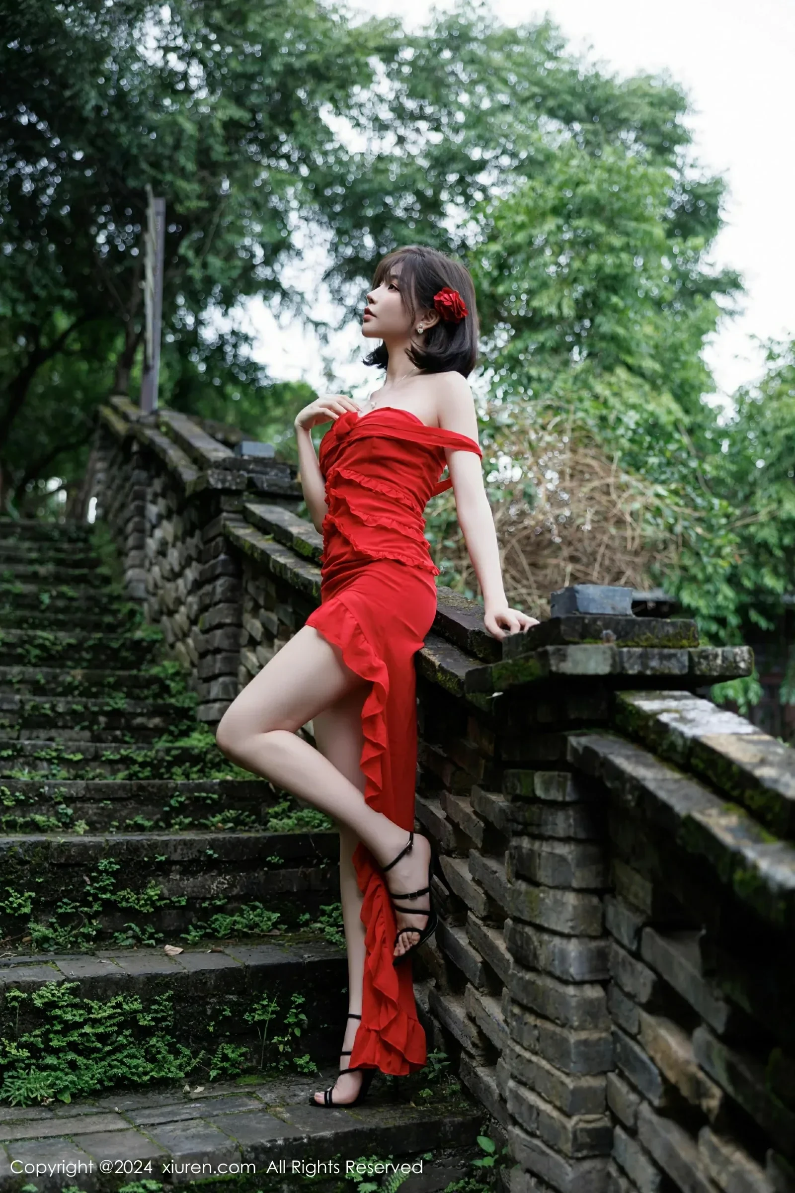 舞者優雅山景寫真 – 櫻花季自信風格展現典藏 - 11