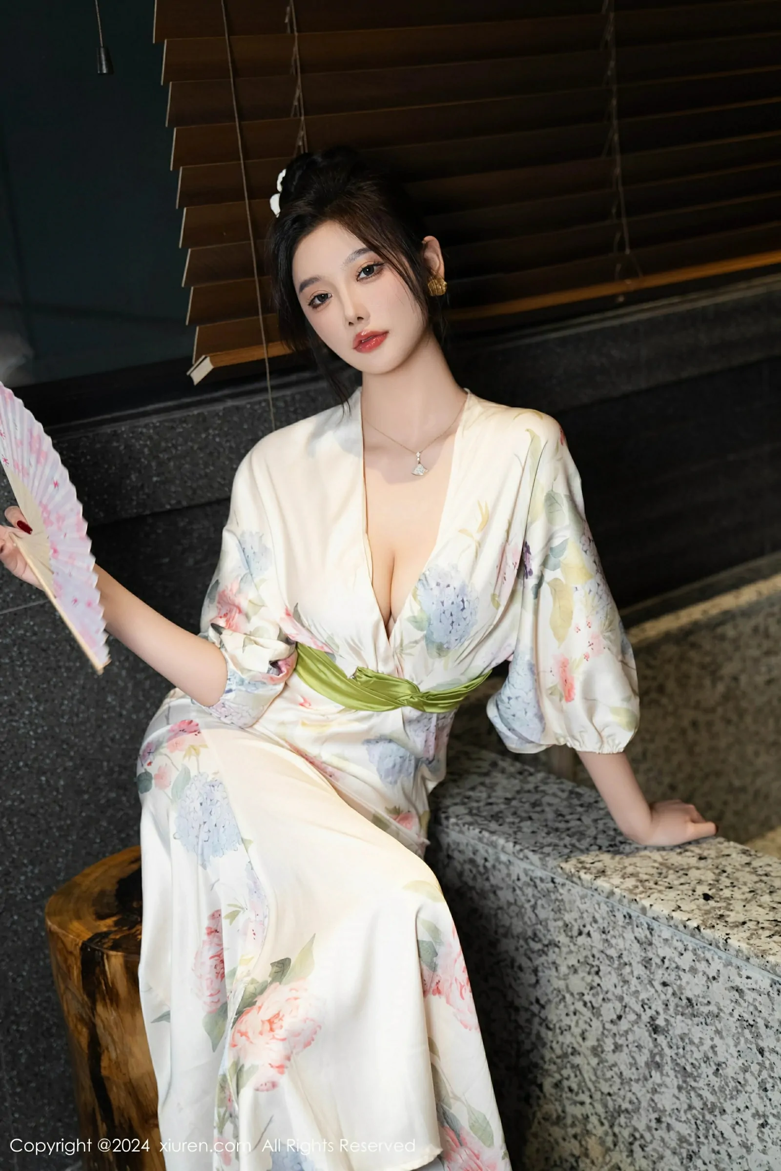 彰化正午車模美照 – 高貴魅力海邊實錄典藏 - 26