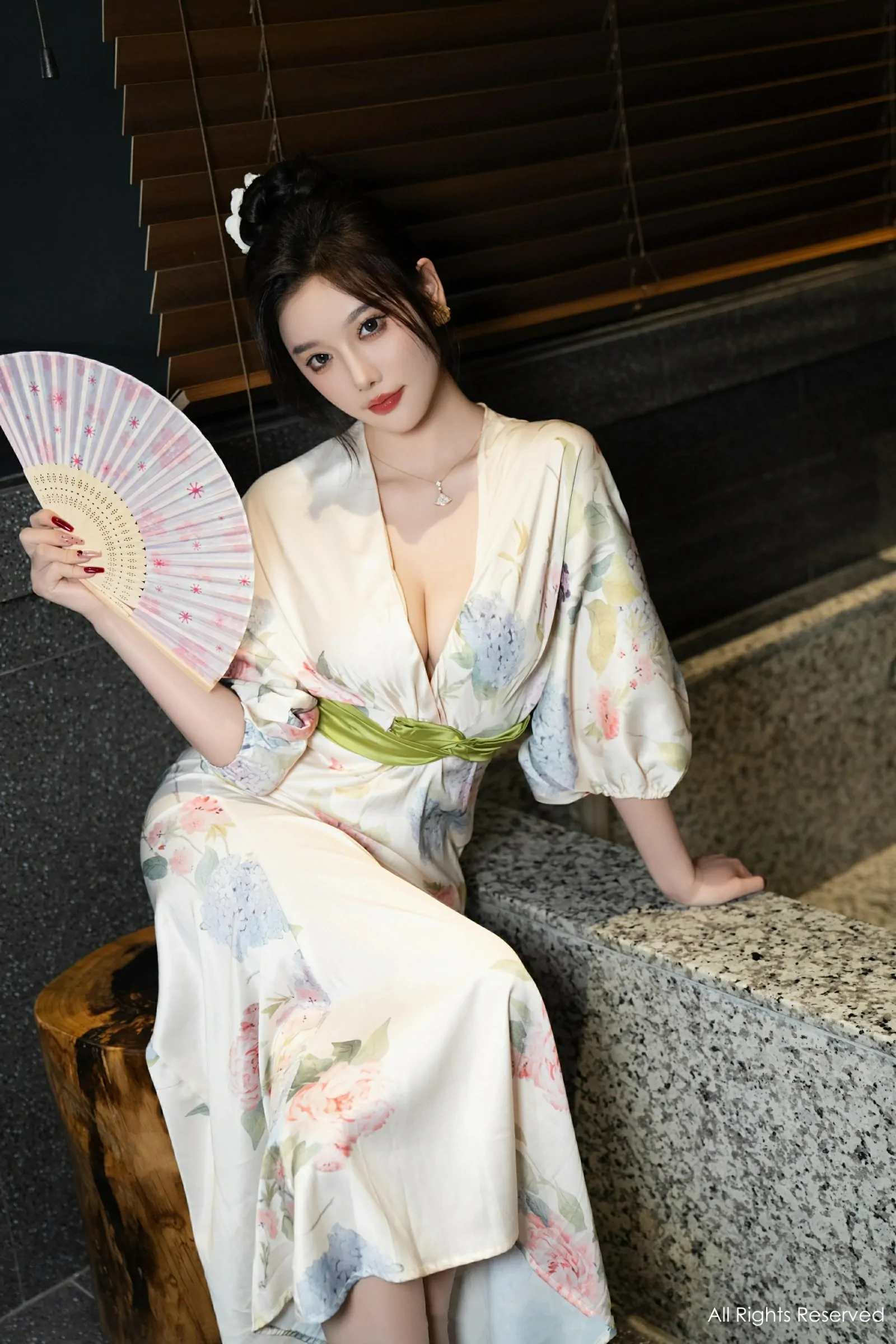 彰化正午車模美照 – 高貴魅力海邊實錄典藏 - 27