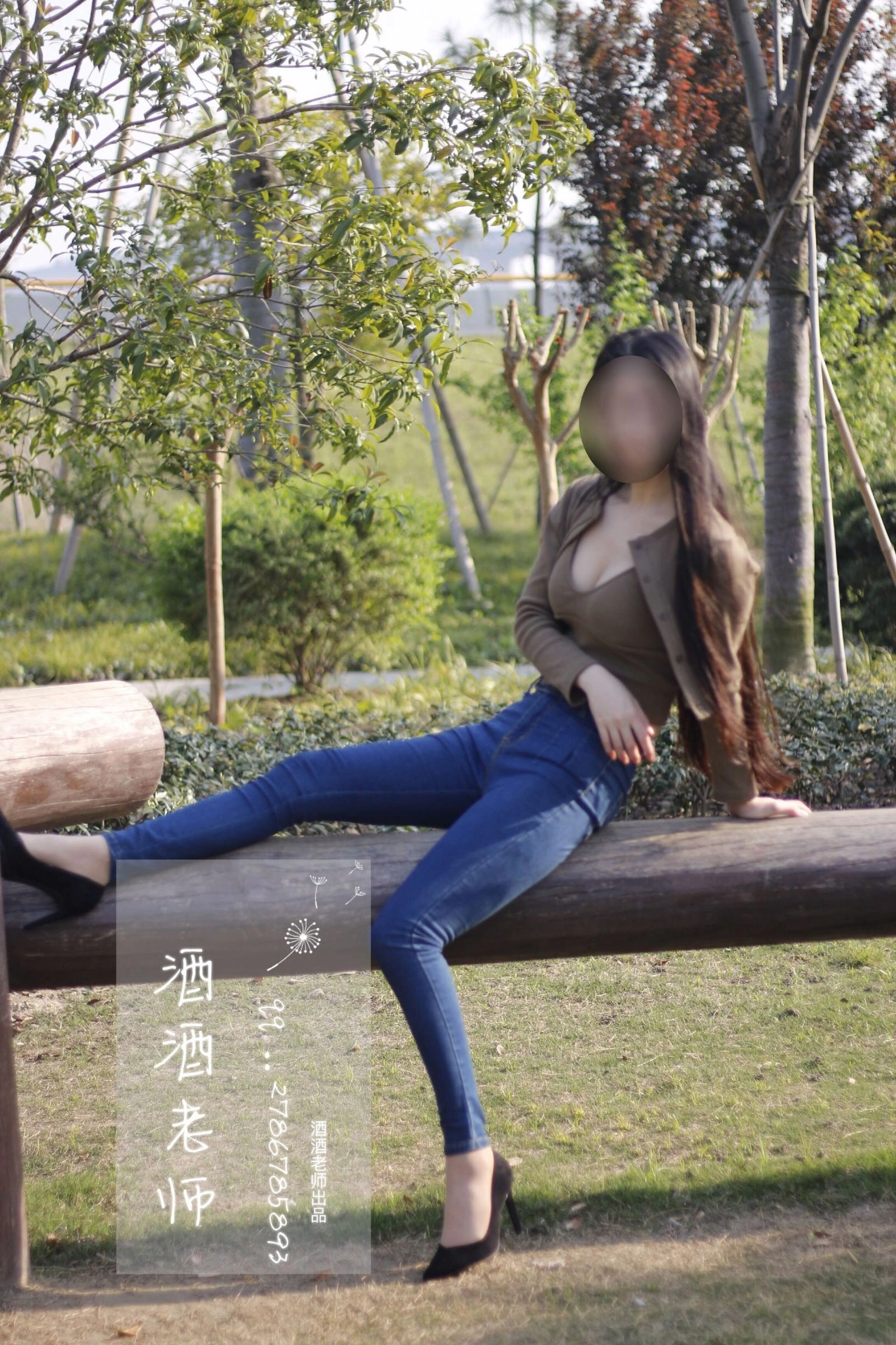 夏季限定空姐知性寫真集 – 戶外俏皮瞬間捕捉典藏 - 11