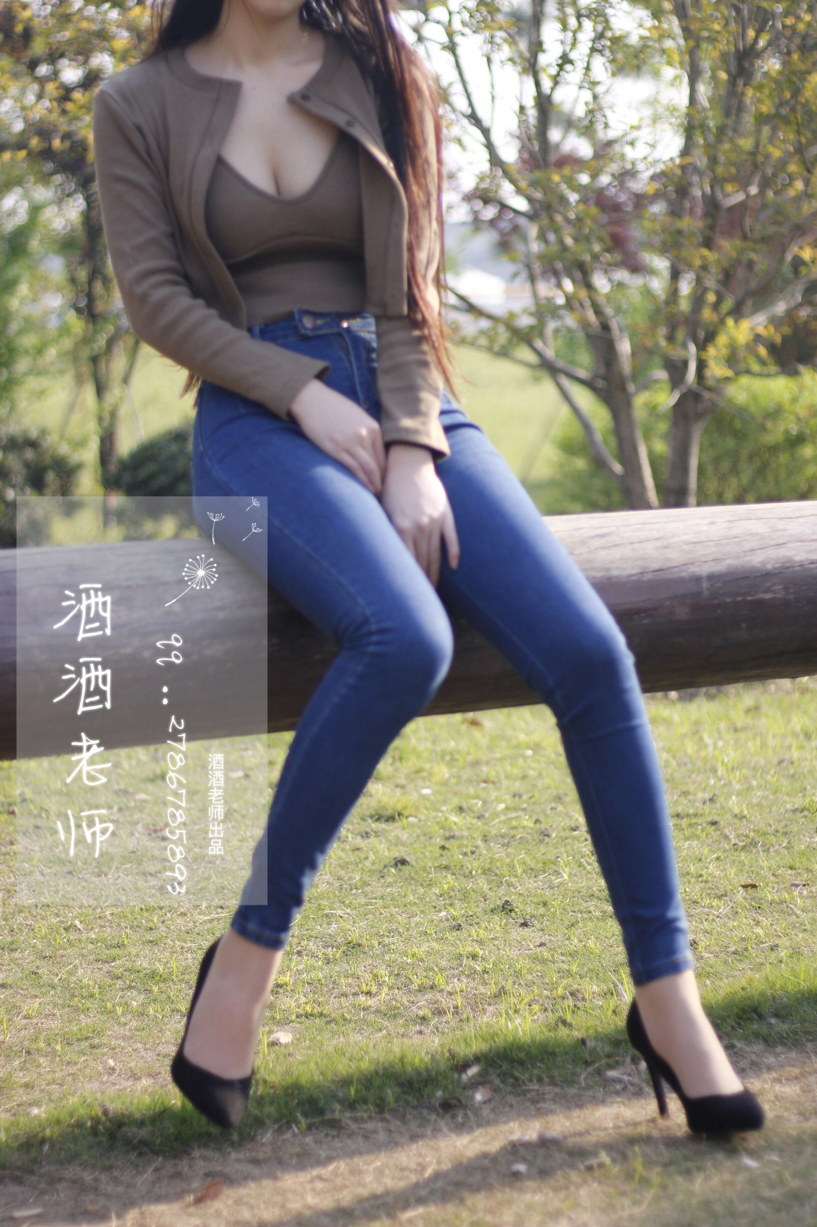 夏季限定空姐知性寫真集 – 戶外俏皮瞬間捕捉典藏 - 12