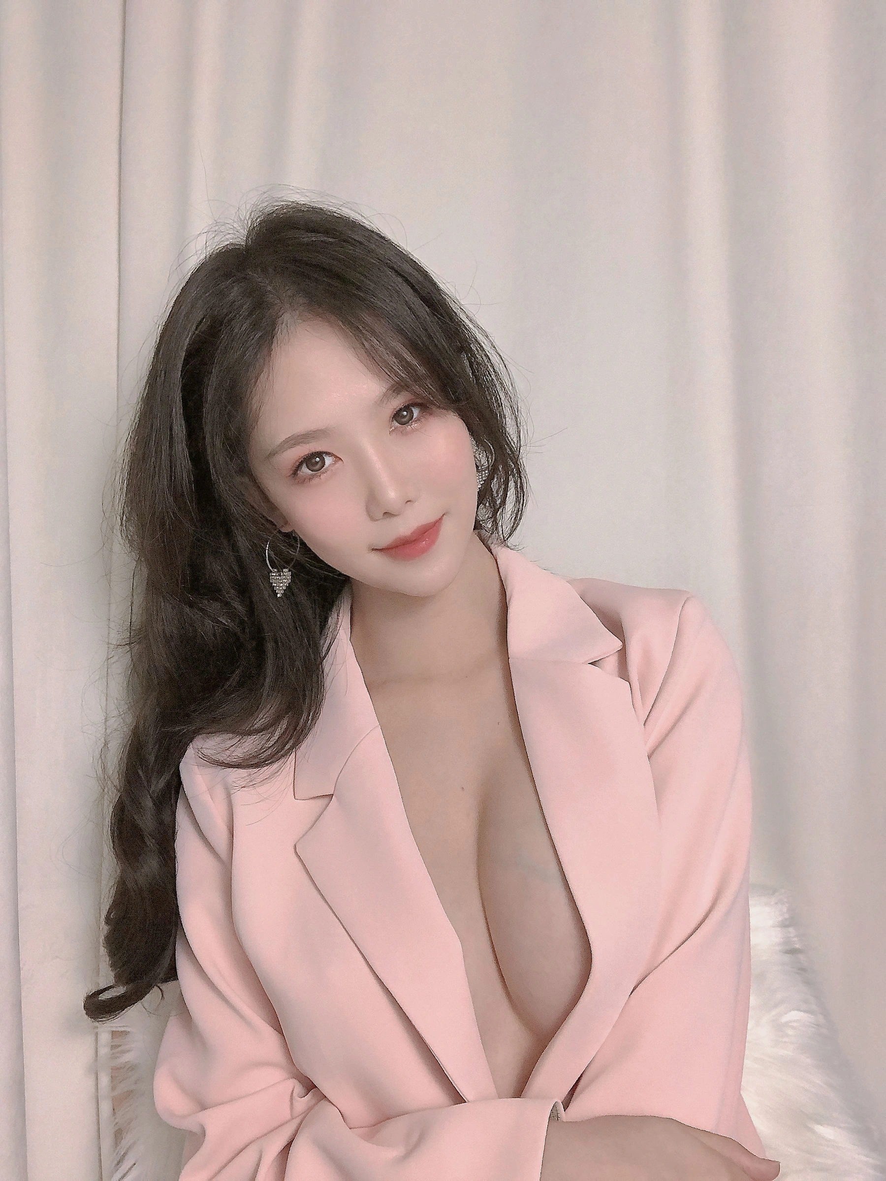 午後台南嫩模寫真精選 – 甜美攝影棚自信完美融合獨家 - 21